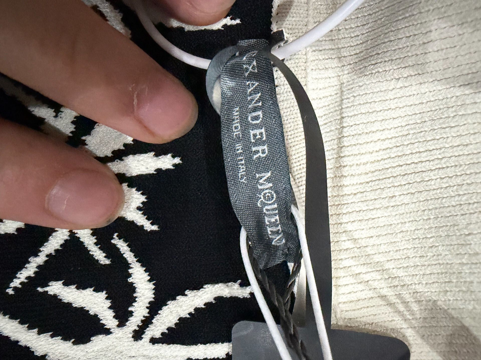 Alexander McQueen Alexander McQueen Slim Embroidered Set Size US M / EU 48-50 / 2 - 5 Thumbnail