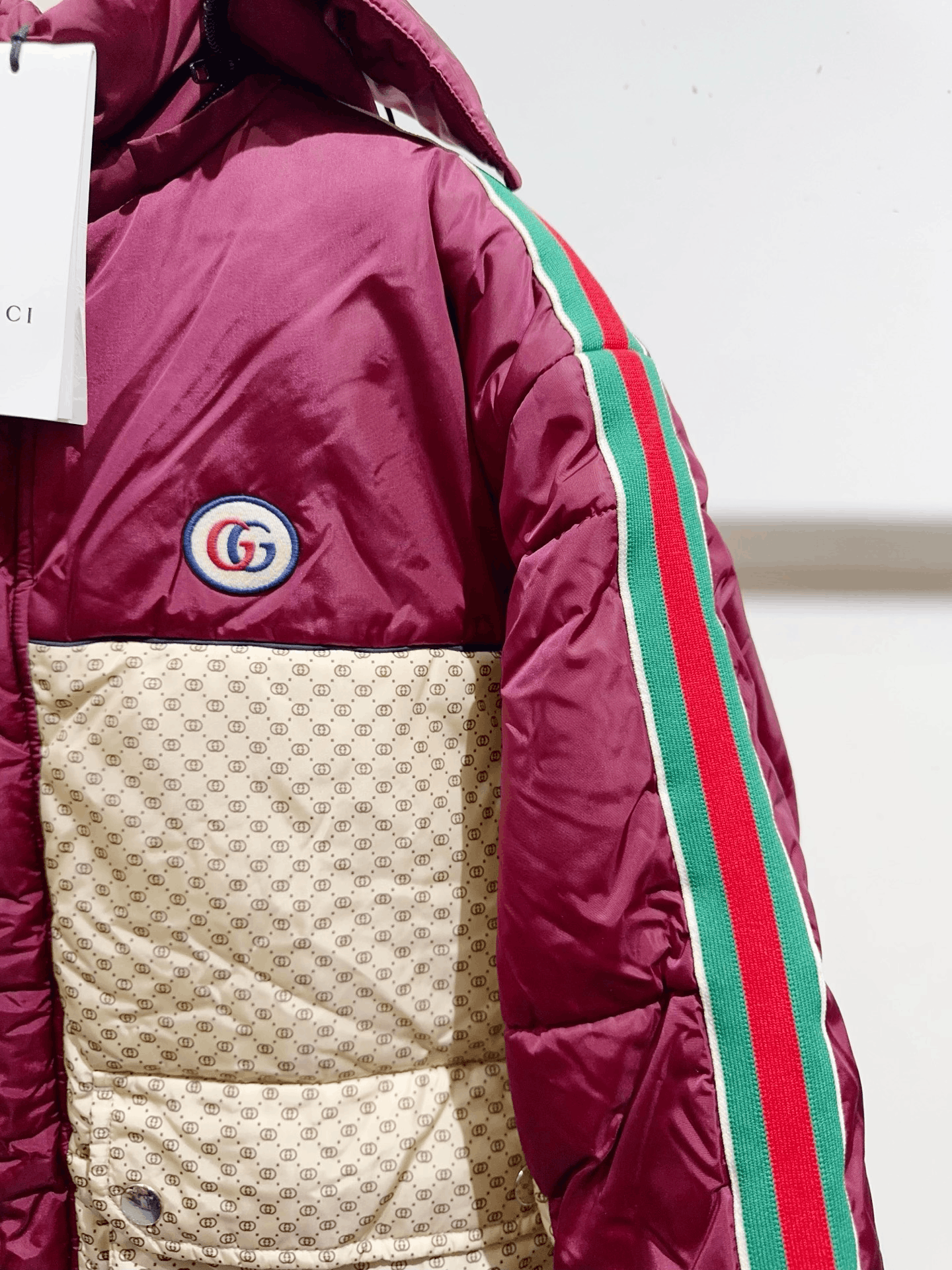 Gucci Gucci Women's Down Jacket Size XS / US 0-2 / IT 36-38 - 2 Thumbnail