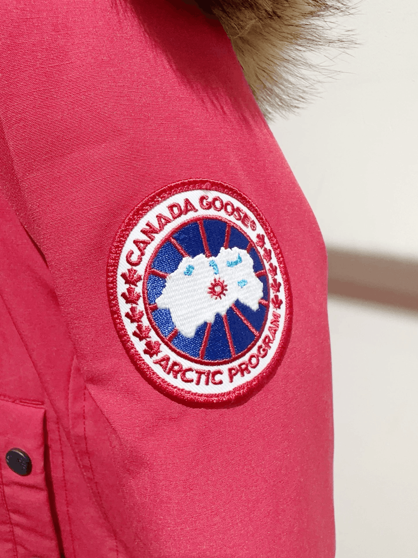 Canada Goose Canada Goose Red Down Jacket Size XS / US 0-2 / IT 36-38 - 2 Thumbnail