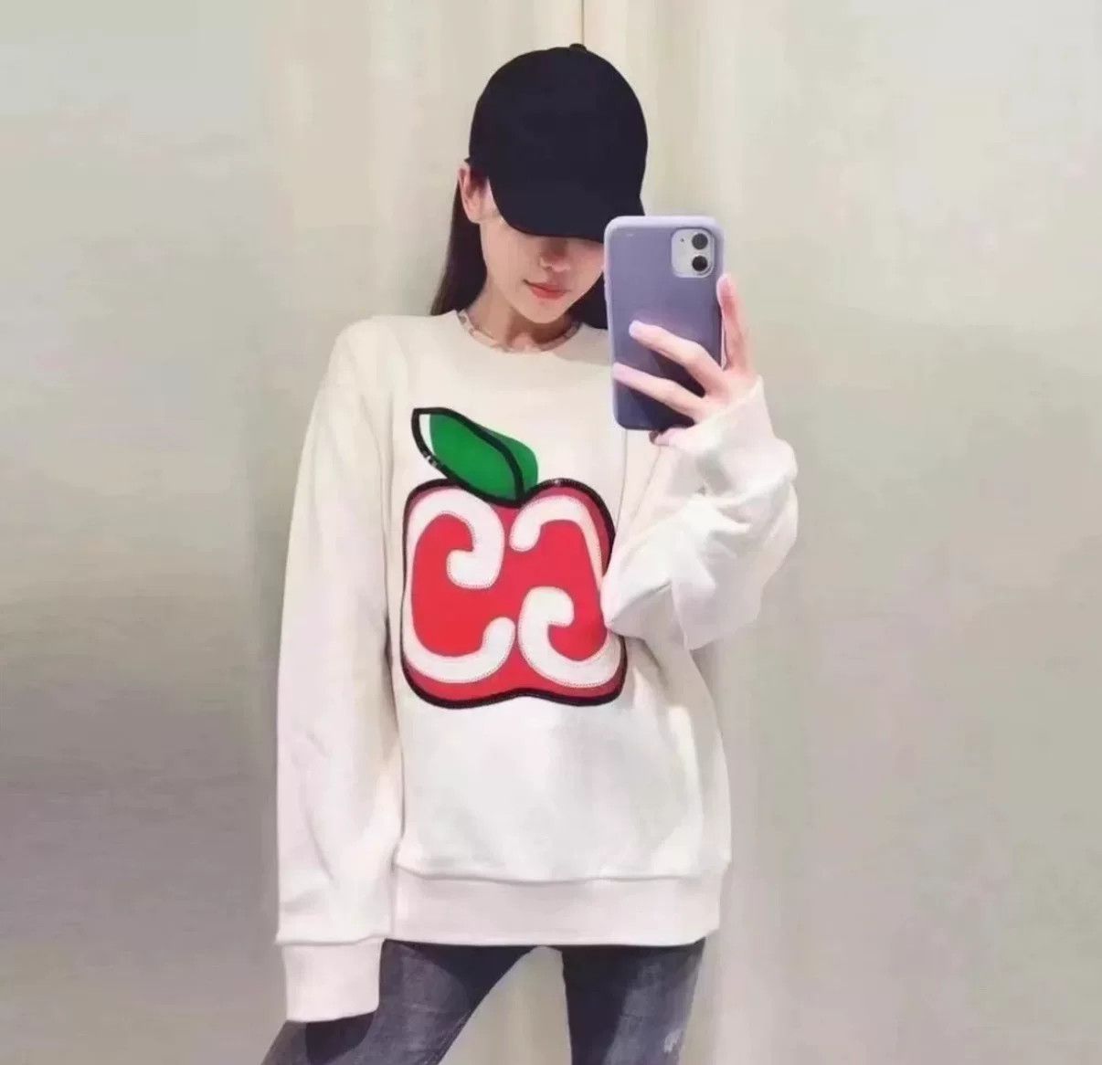Gucci Gucci Apple Print Sweatshirt Size XS / US 0-2 / IT 36-38 - 7 Thumbnail