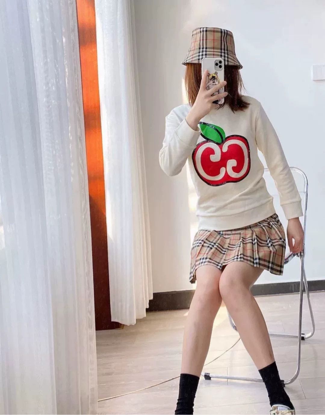 Gucci Gucci Apple Print Sweatshirt Size XS / US 0-2 / IT 36-38 - 6 Thumbnail