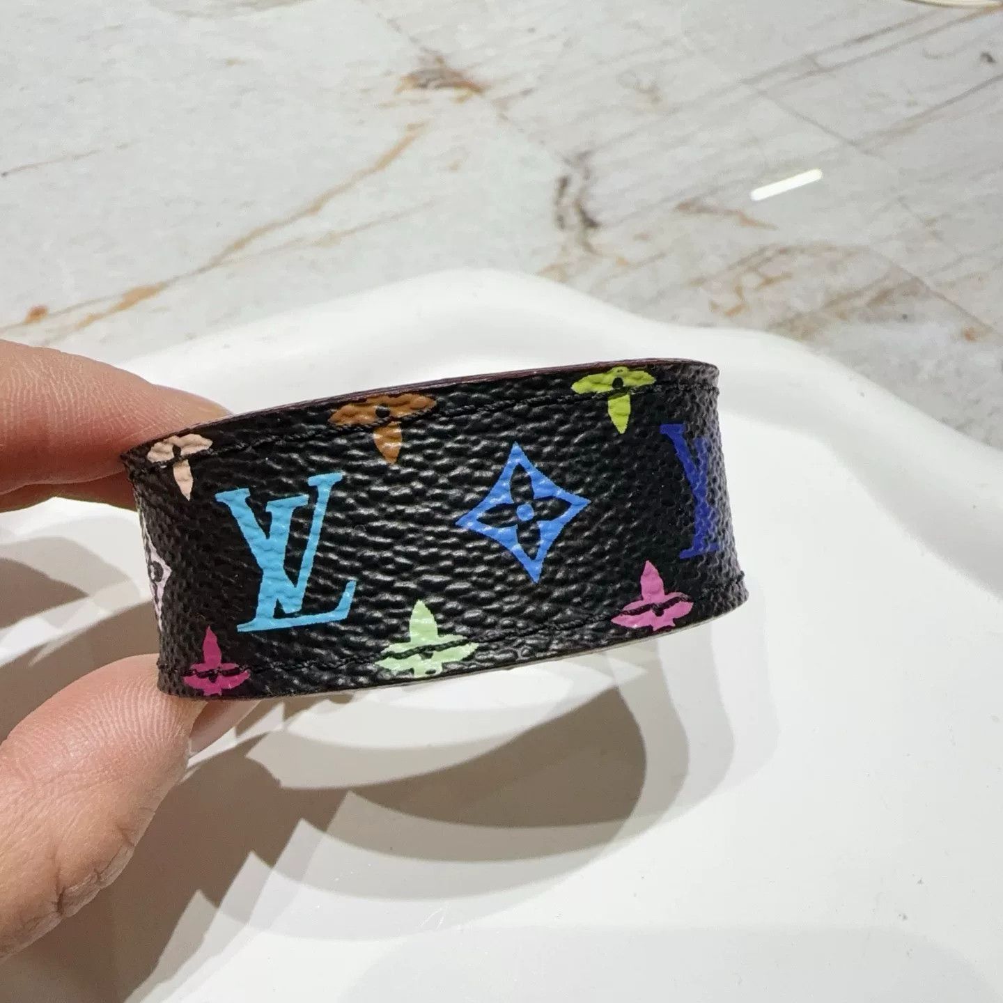 Louis Vuitton Louis Vuitton S Size Bracelet Size ONE SIZE - 2 Thumbnail