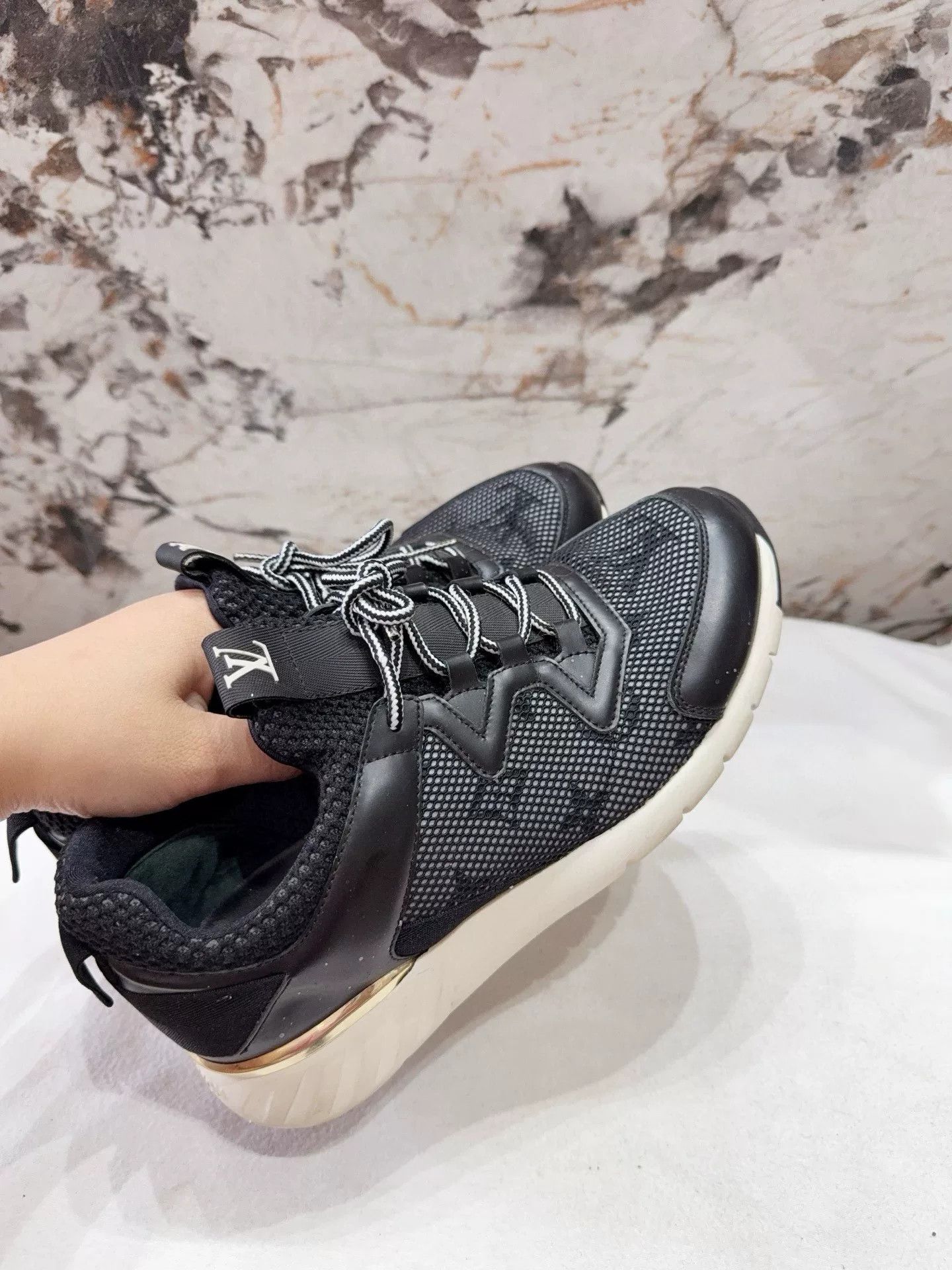 Louis Vuitton Louis Vuitton Casual Shoes Size US 5.5 / IT 35.5 - 5 Thumbnail