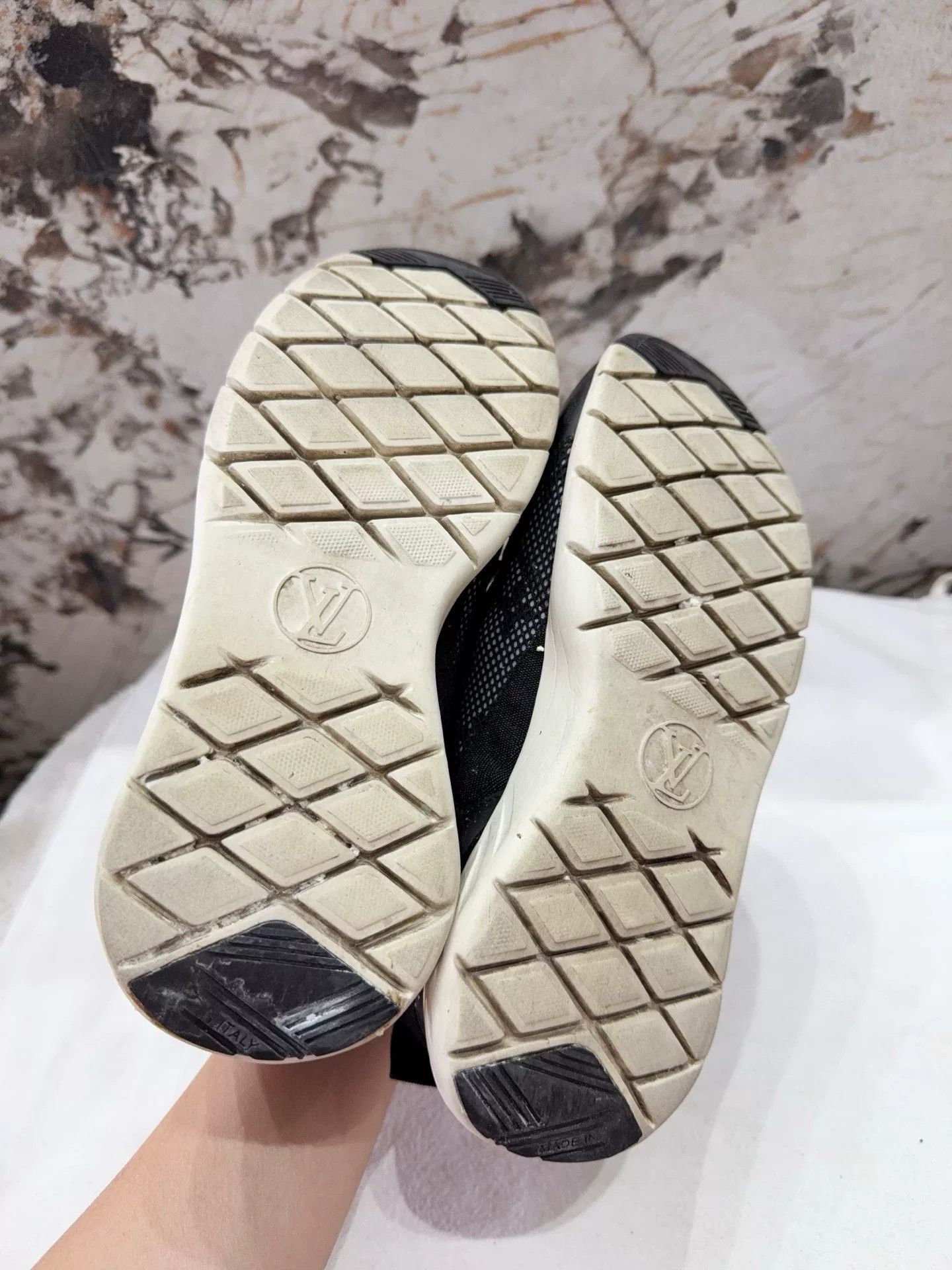 Louis Vuitton Louis Vuitton Casual Shoes Size US 5.5 / IT 35.5 - 6 Thumbnail