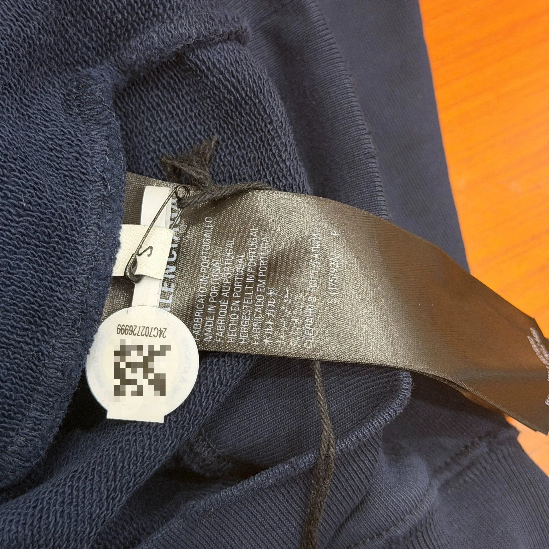 Balenciaga Balenciaga Navy Logo Sweatshirt Size US S / EU 44-46 / 1 - 5 Thumbnail