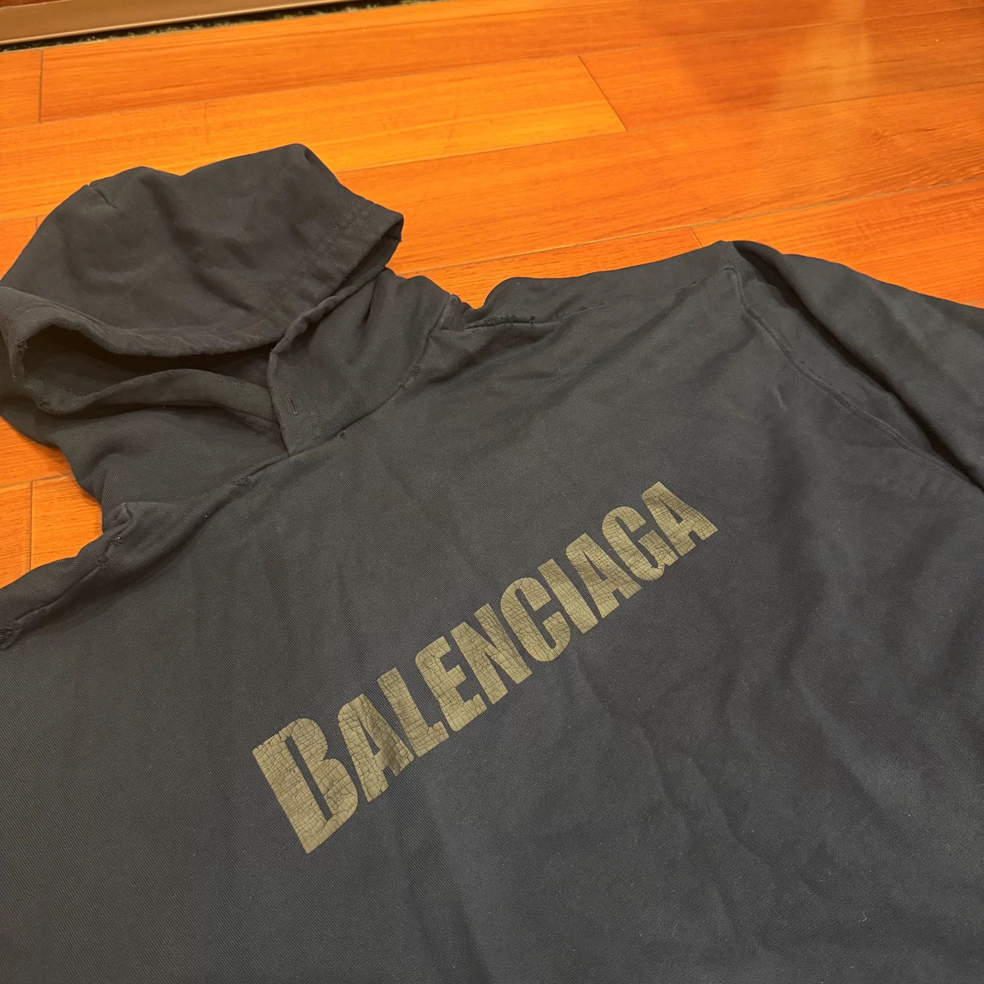 Balenciaga Balenciaga Navy Logo Sweatshirt Size US S / EU 44-46 / 1 - 2 Thumbnail