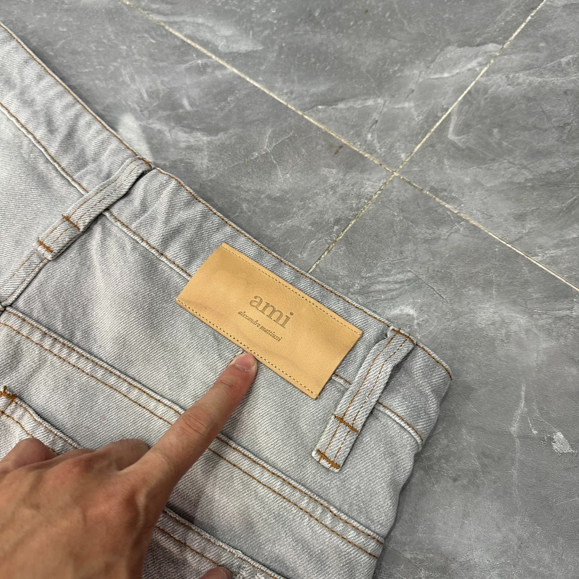 AMI AMI Gray Wide-Leg Flared Jeans Size US 31 - 7 Thumbnail