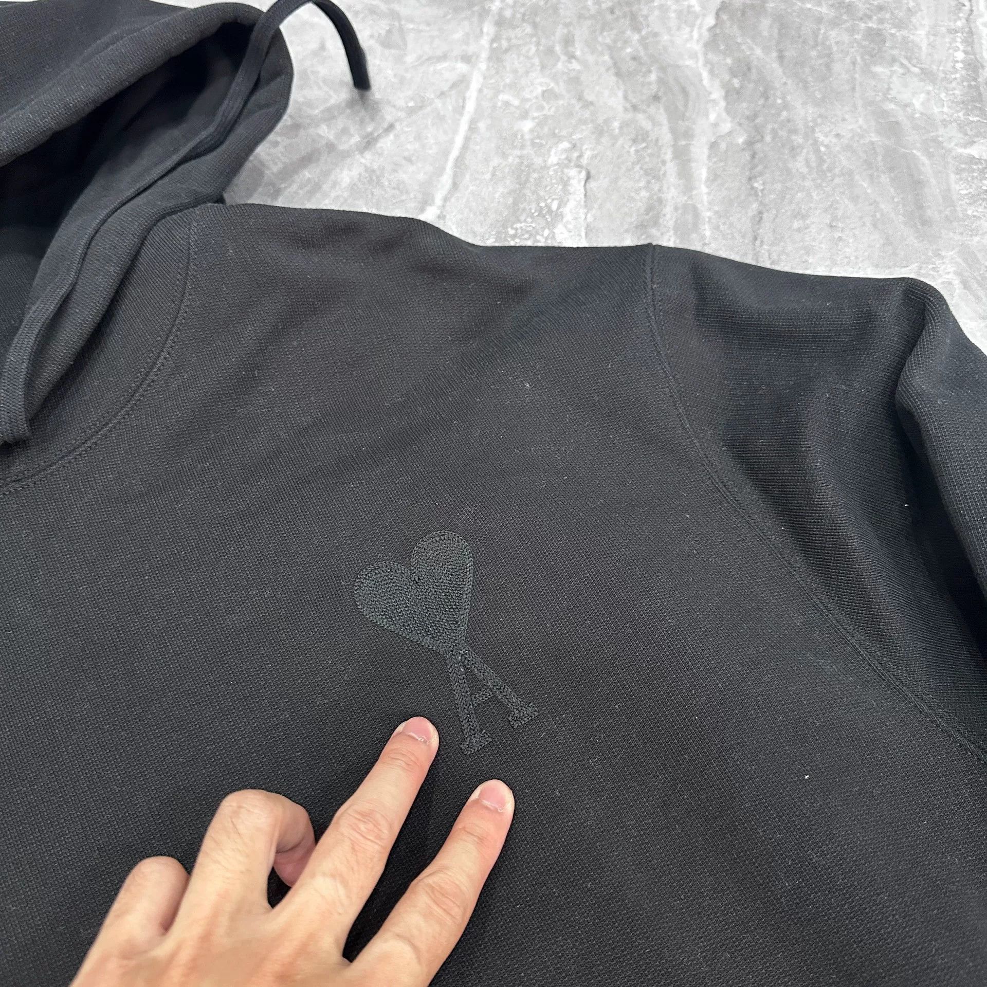 AMI AMI Black Heart Embroidered Hoodie Size US L / EU 52-54 / 3 - 2 Thumbnail