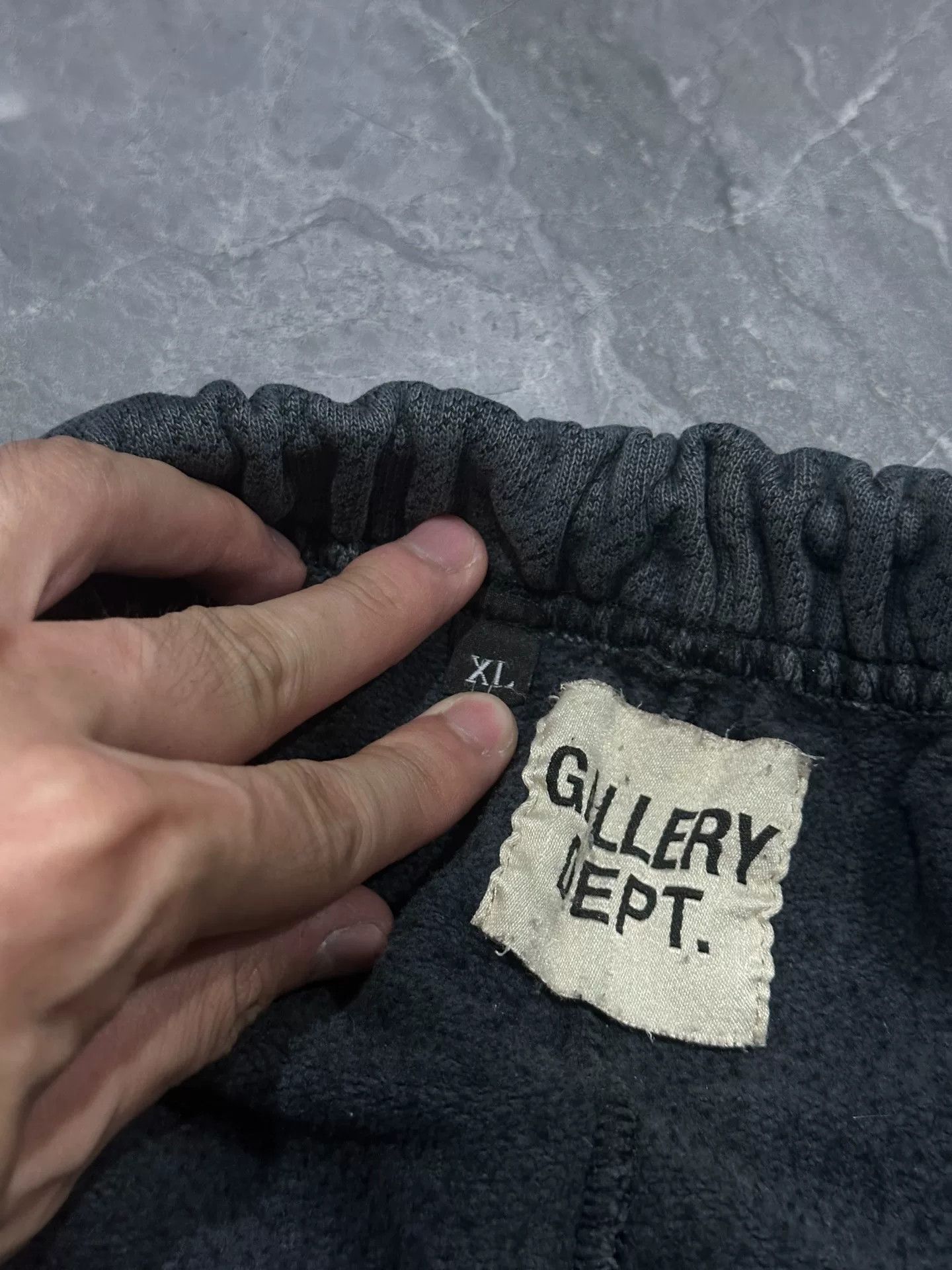 Gallery Dept. Gallery Dept Loose Pants in Dark Color Size US 31 - 5 Thumbnail