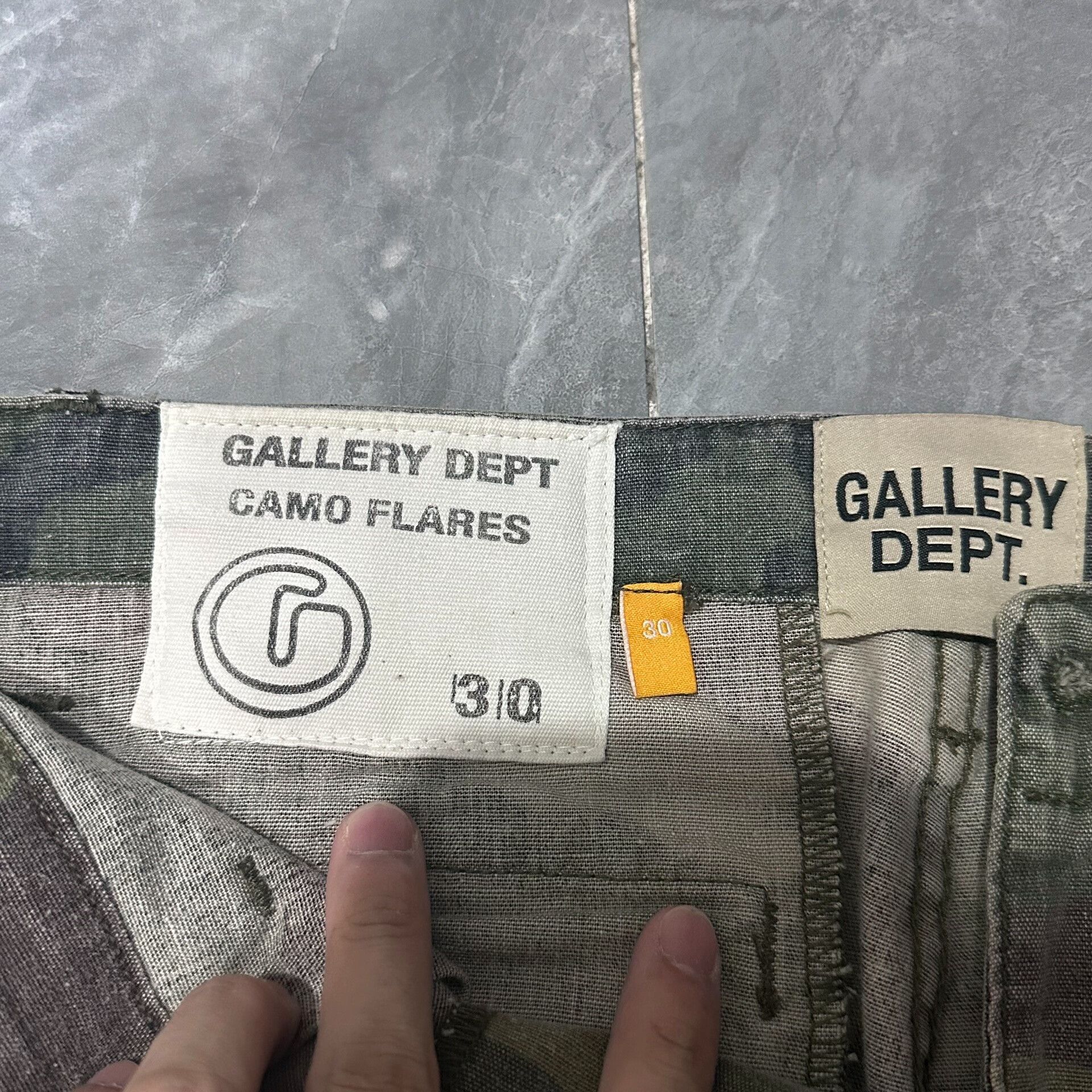 Gallery Dept. Camouflage Leopard Print Cargo Pants Size US 30 / EU 46 - 4 Thumbnail