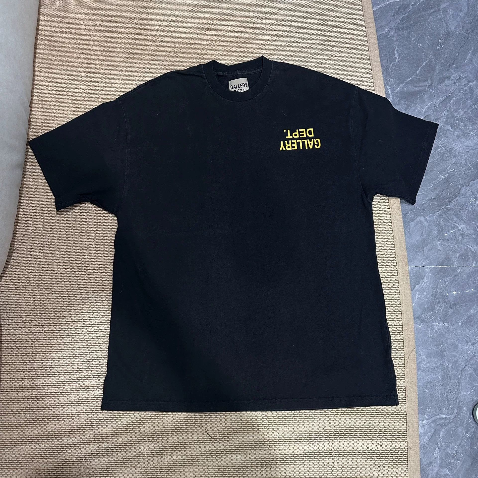 Gallery Dept. Gallery Dept Black and Yellow T-Shirt Size US M / EU 48-50 / 2 - 2 Thumbnail