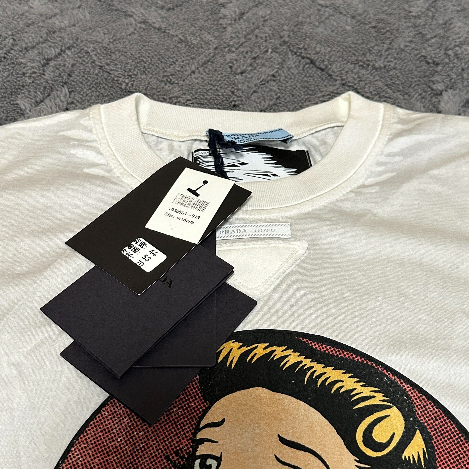Prada Prada Cartoon Graphic Short Sleeve Shirt Size M / US 6-8 / IT 42-44 - 4 Thumbnail
