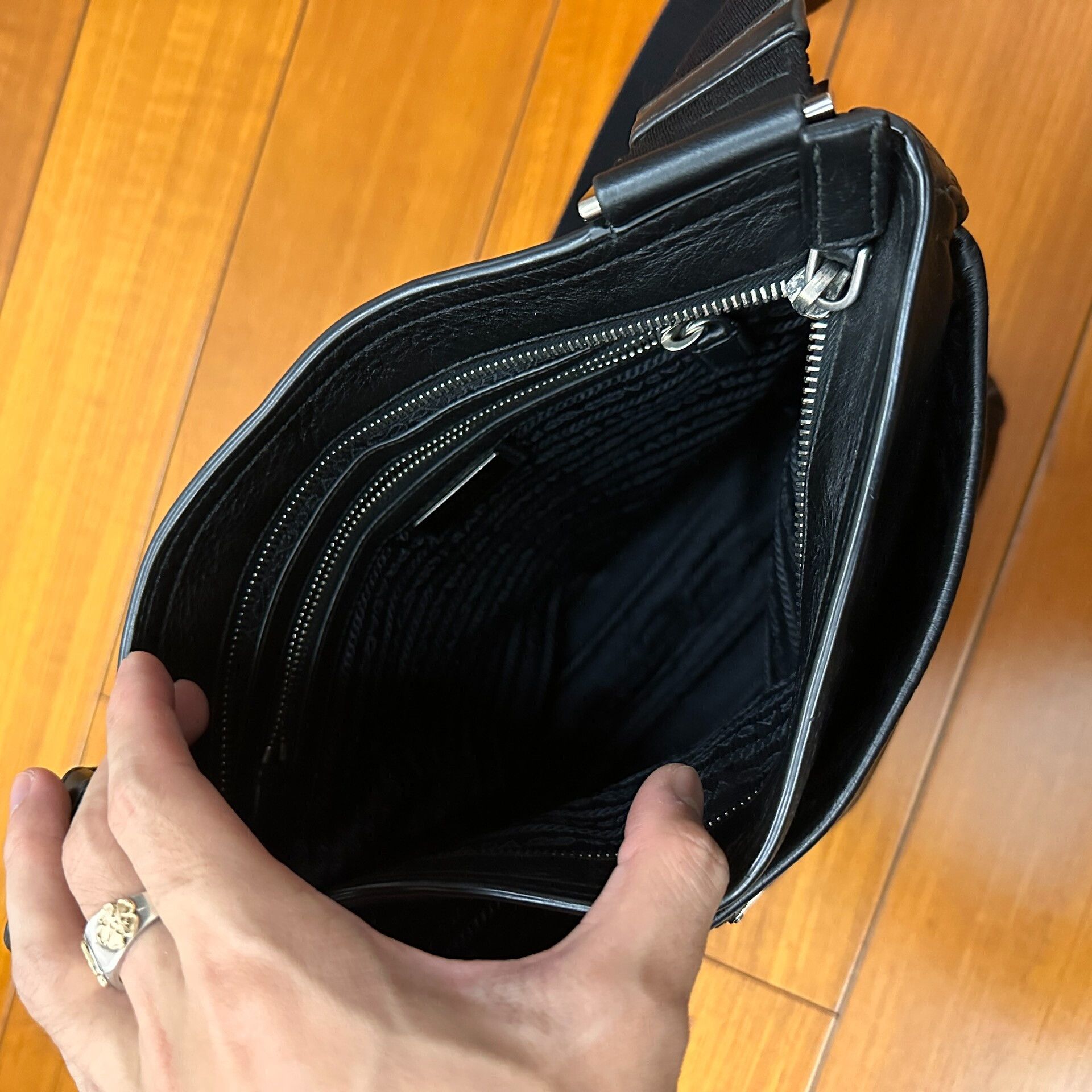 Prada Large Prada Leather Crossbody Bag Size ONE SIZE - 6 Thumbnail