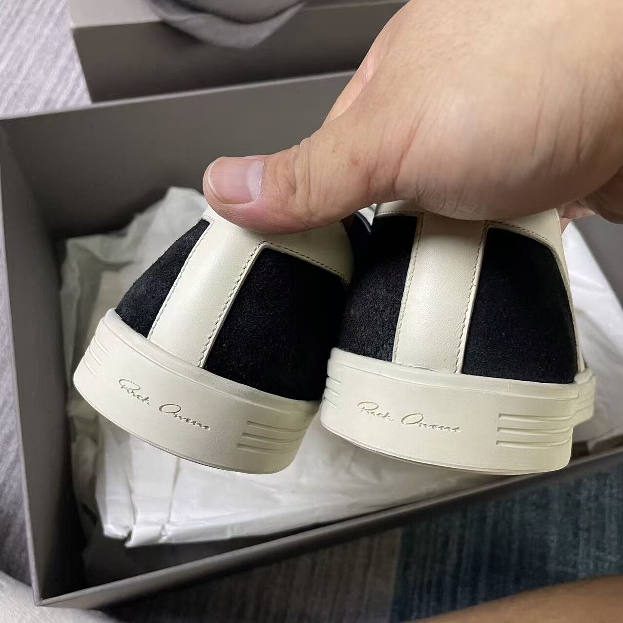 Rick Owens Rick Owens Classic Low Top Sneakers Size US 7 / EU 40 - 6 Thumbnail