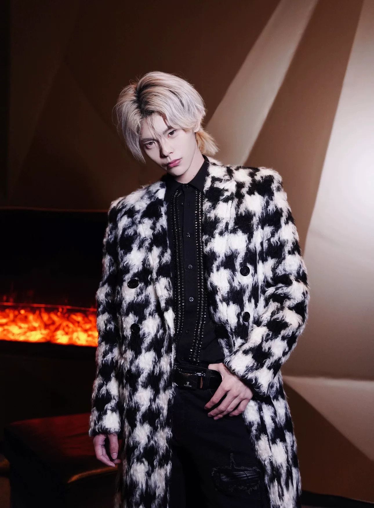 Saint Laurent Paris Saint Laurent Houndstooth Double Breasted Coat Size US M / EU 48-50 / 2 - 7 Thumbnail