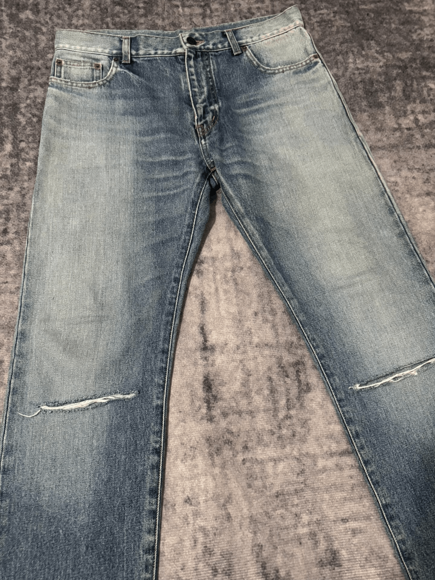 Saint Laurent Paris Saint Laurent Distressed Light Blue Jeans Size US 30 / EU 46 - 3 Thumbnail