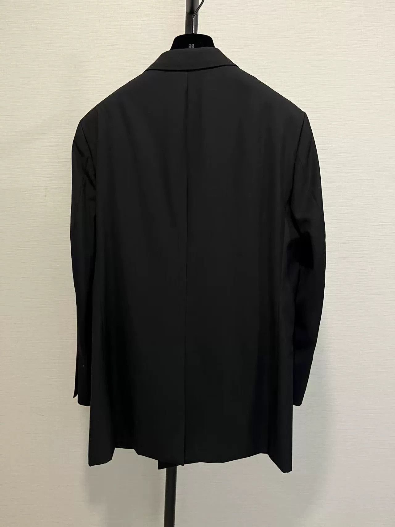 Givenchy Givenchy Black U-Lock Suit Coat Size US M / EU 48-50 / 2 - 2 Thumbnail