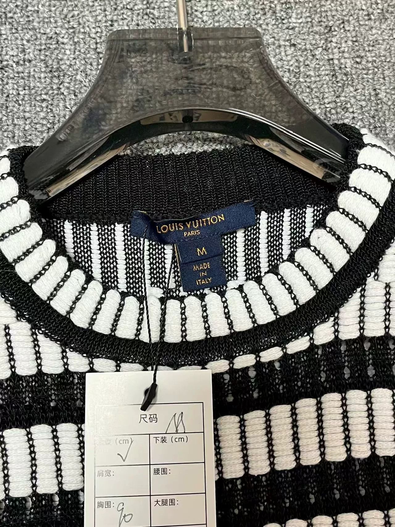 Louis Vuitton Louis Vuitton Black and White Knit Sweater Size M / US 6-8 / IT 42-44 - 4 Thumbnail