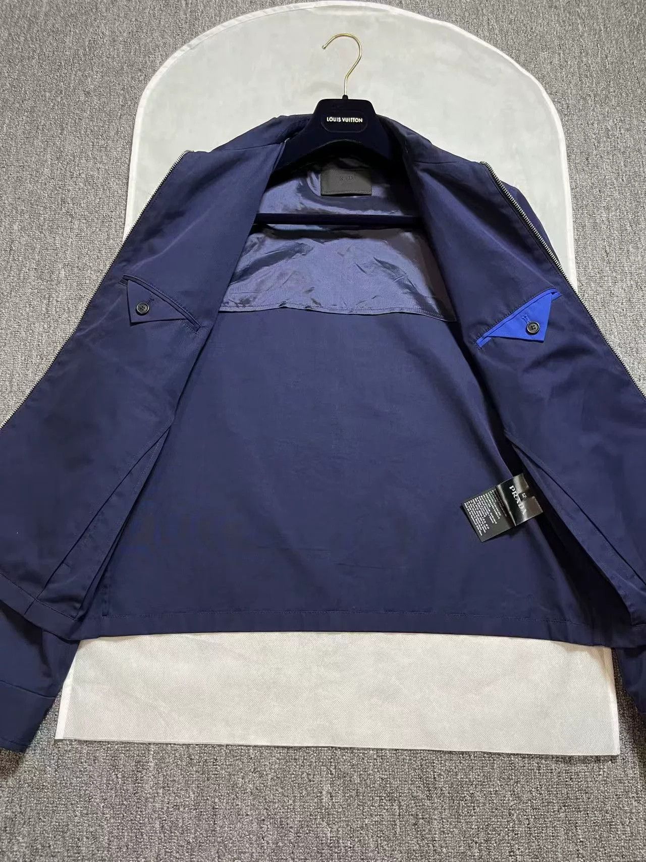Prada Prada Short Jacket for Men Size US L / EU 52-54 / 3 - 3 Thumbnail