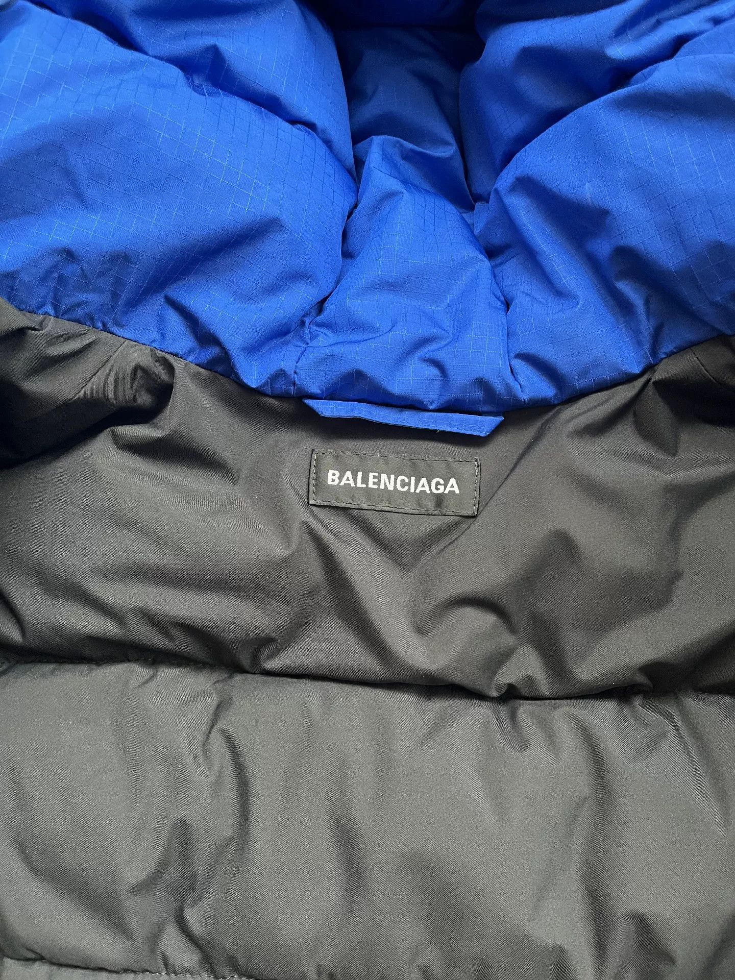 Balenciaga Balenciaga Blue Puffer Jacket 19SS Size US S / EU 44-46 / 1 - 4 Thumbnail