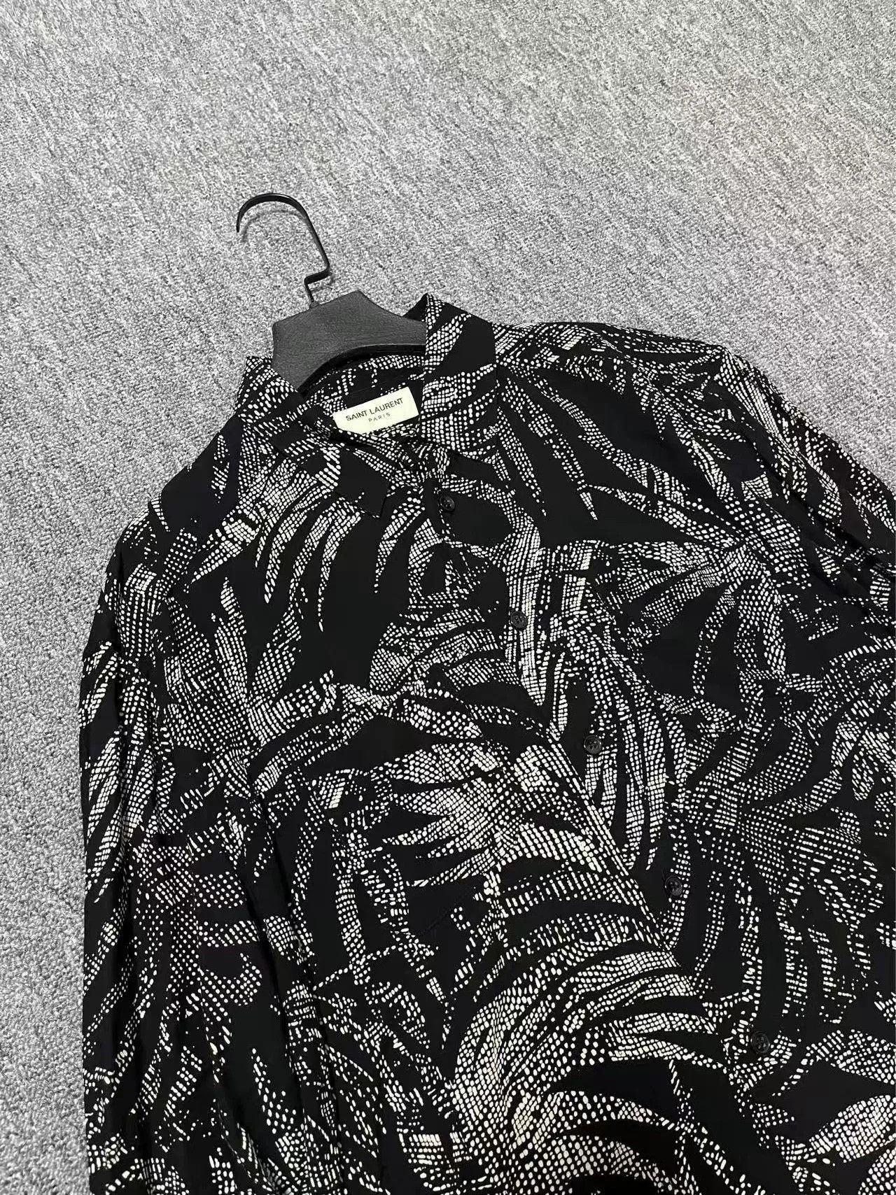 Saint Laurent Paris Saint Laurent Palm Print Casual Shirt Size US M / EU 48-50 / 2 - 3 Thumbnail