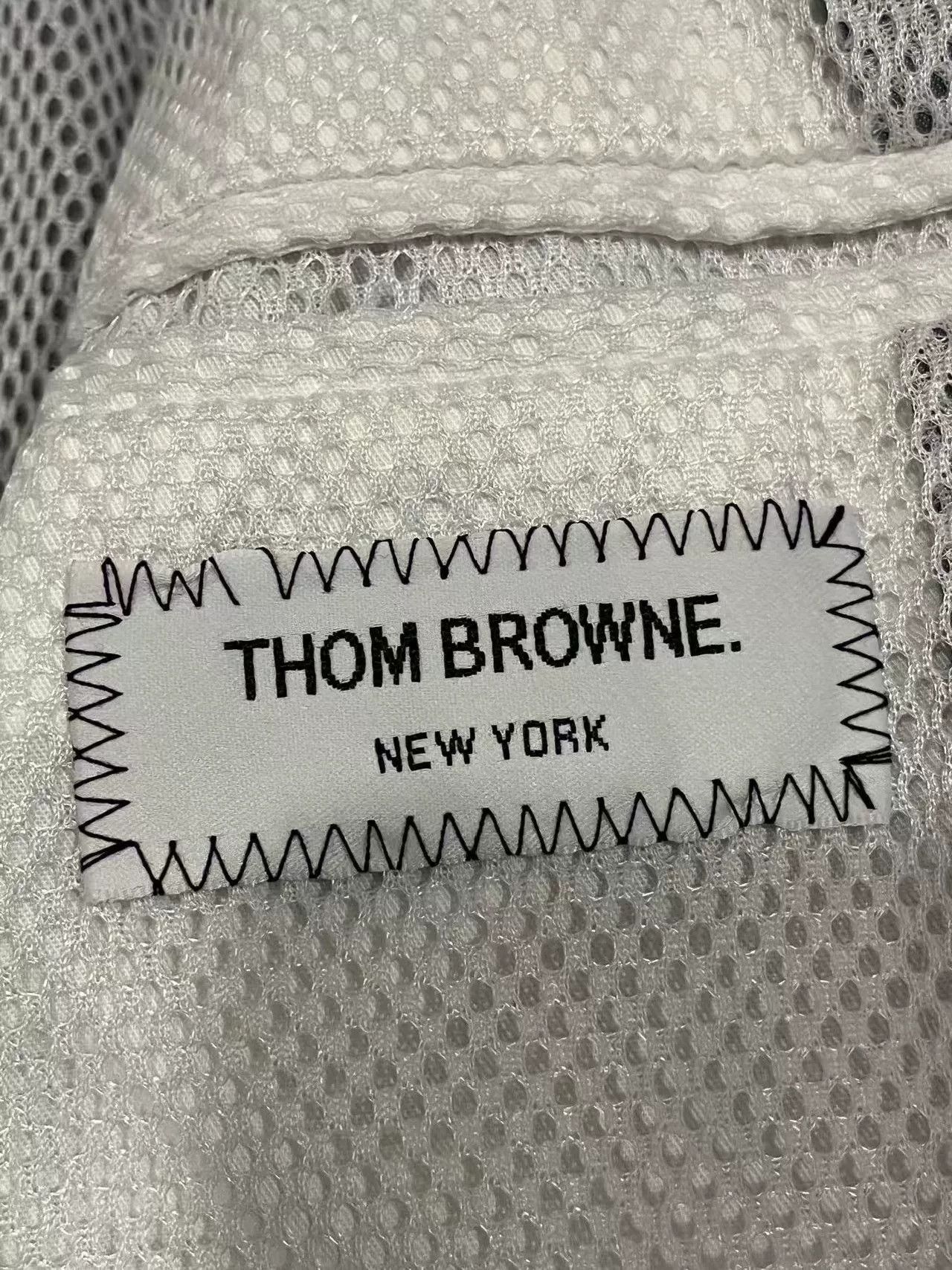 Thom Browne Thom Browne Classic Zip Jacket for Men Size US M / EU 48-50 / 2 - 6 Thumbnail