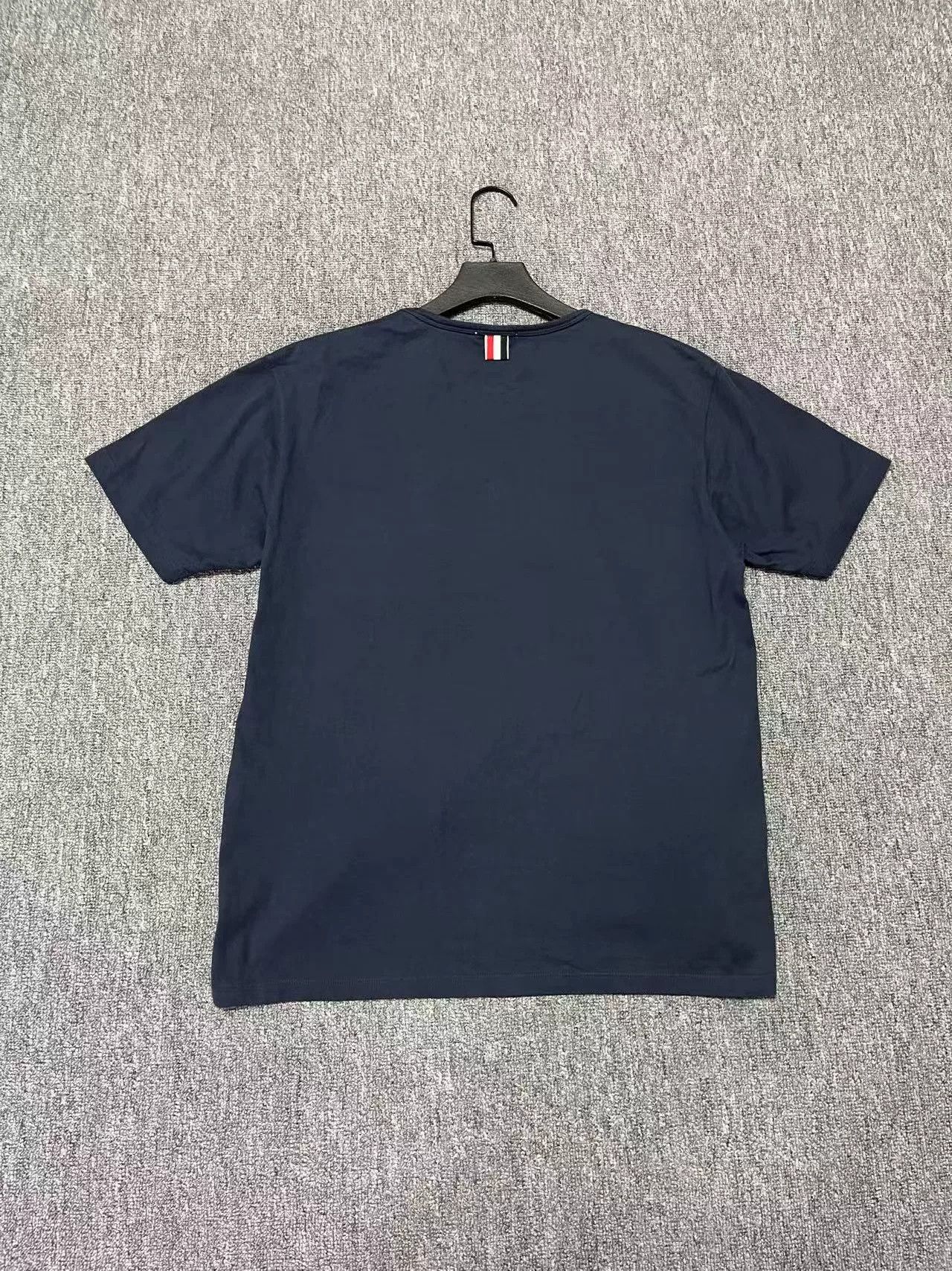 Thom Browne Thom Browne Navy Crew Neck T-Shirt Size US L / EU 52-54 / 3 - 2 Thumbnail
