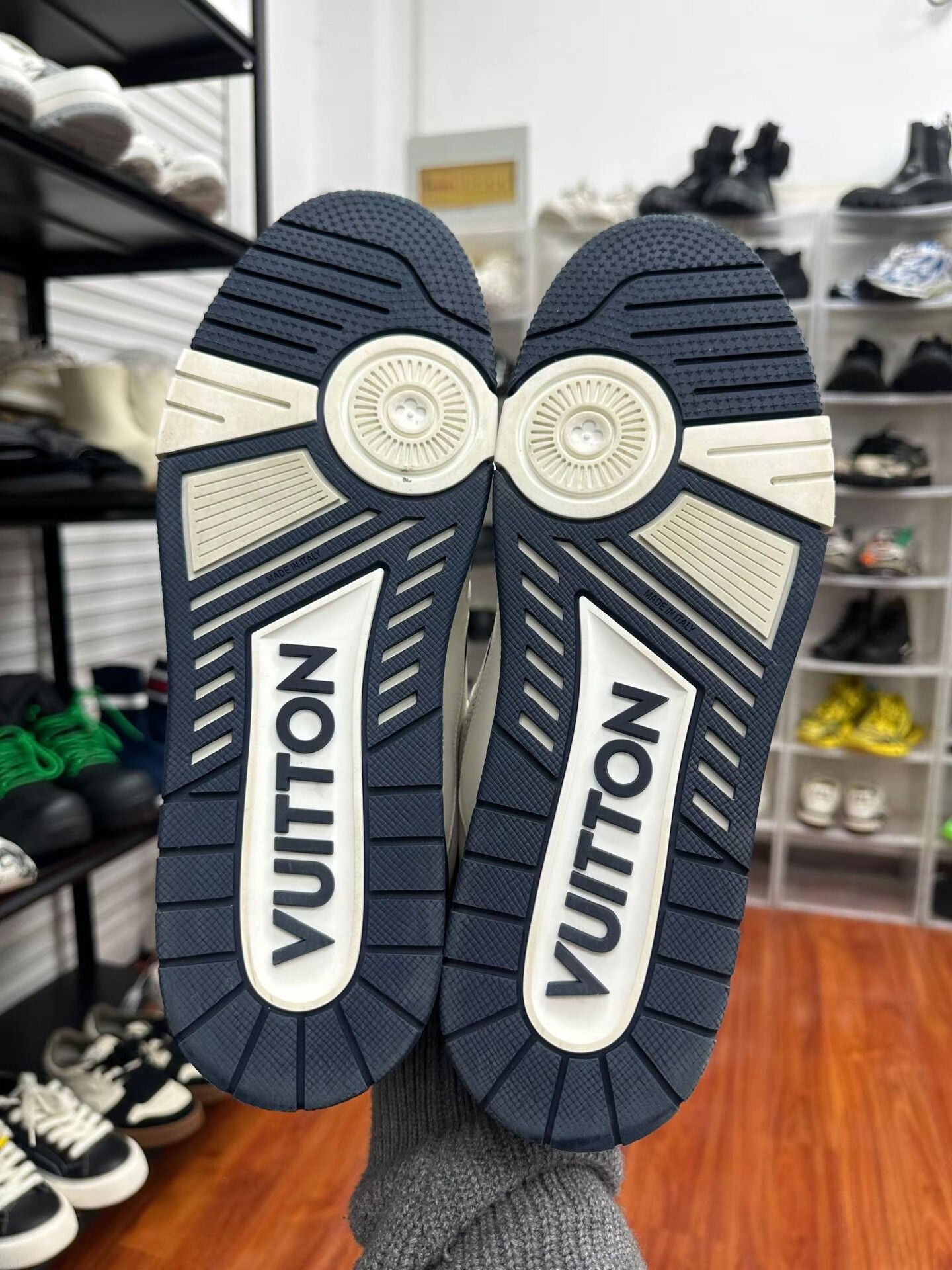 Louis Vuitton LV Trainer Navy Blue Size 43 Size US 10 / EU 43 - 5 Thumbnail