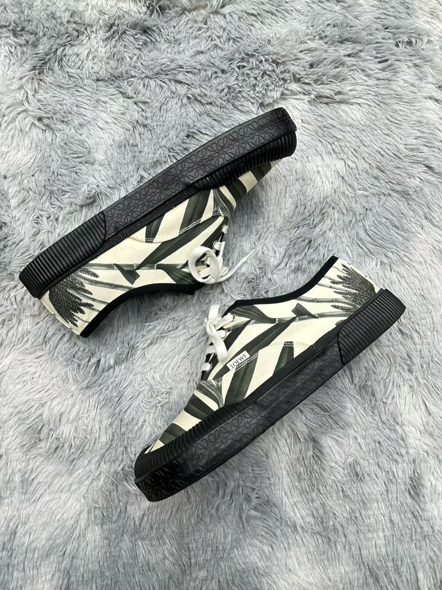 Loewe Loewe Floral Big Head Shoes 45 Size US 11 / EU 44 - 2 Thumbnail