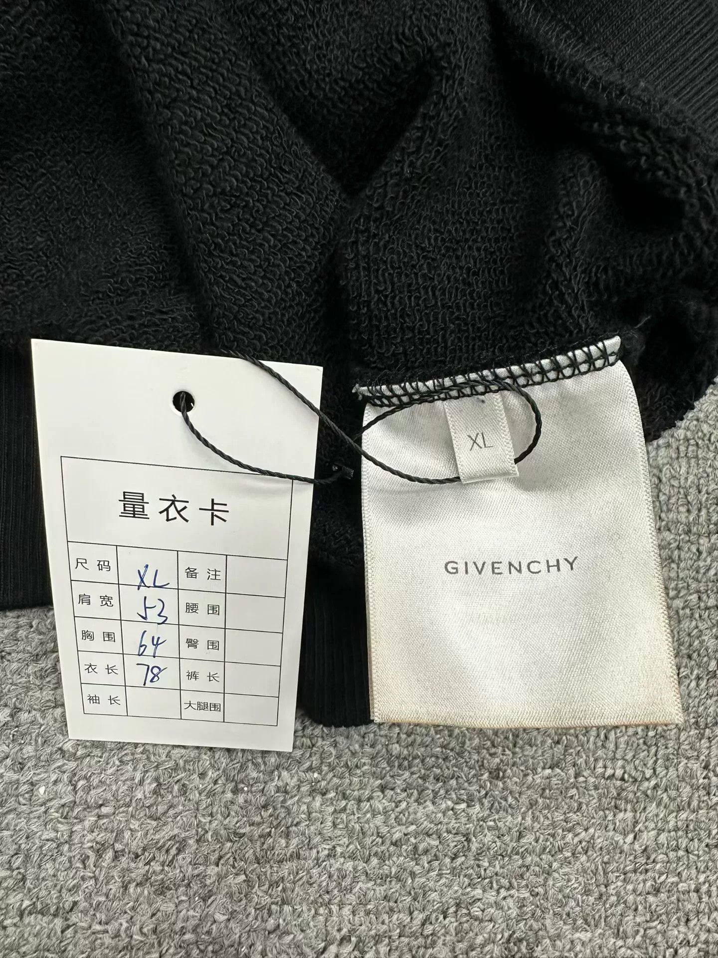 Givenchy Givenchy New Rainbow Letter Embroidery Sweater XL Size US XL / EU 56 / 4 - 4 Thumbnail