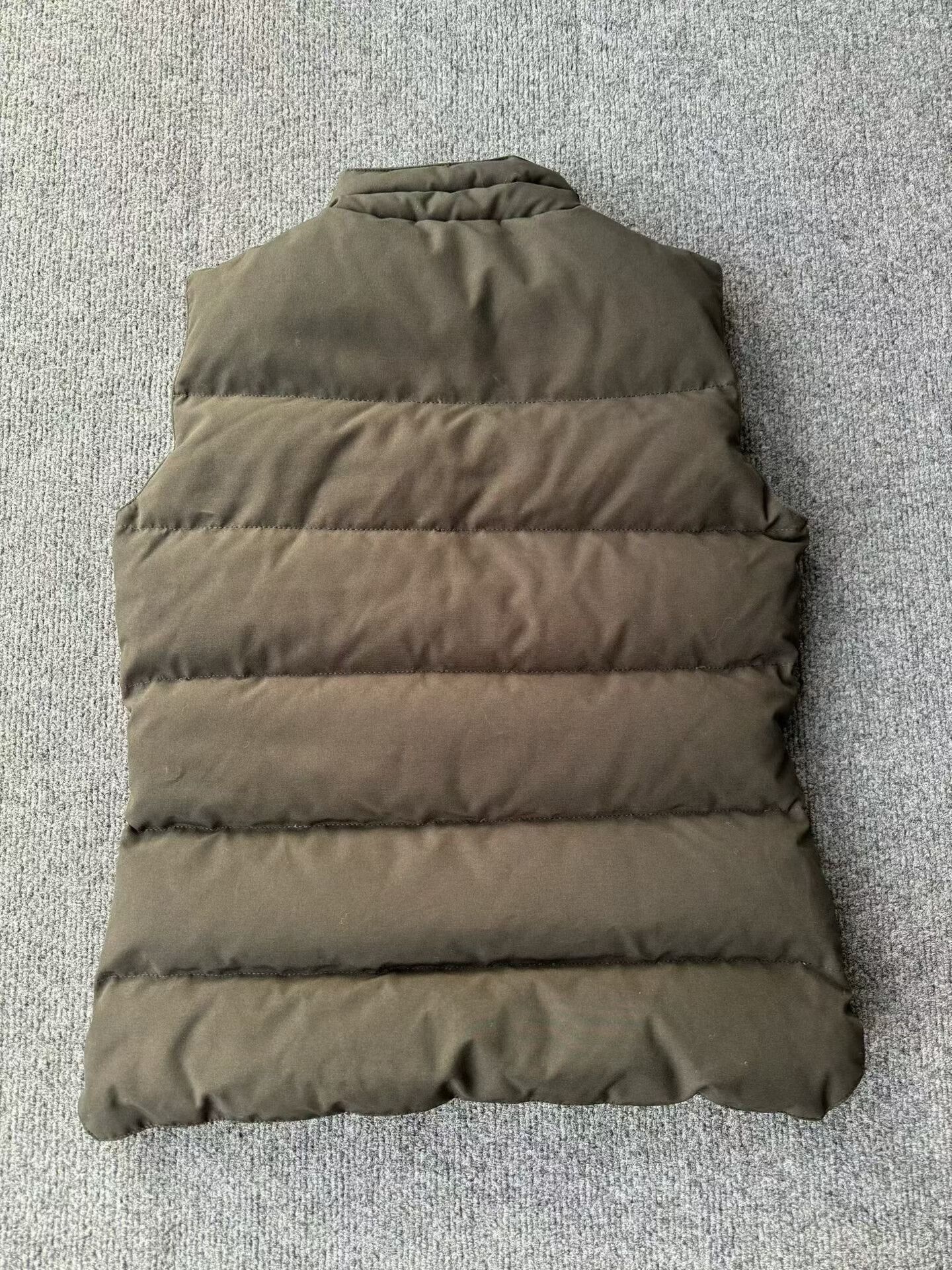 Canada Goose Canada Goose Freestyle Down Vest Size US M / EU 48-50 / 2 - 2 Thumbnail