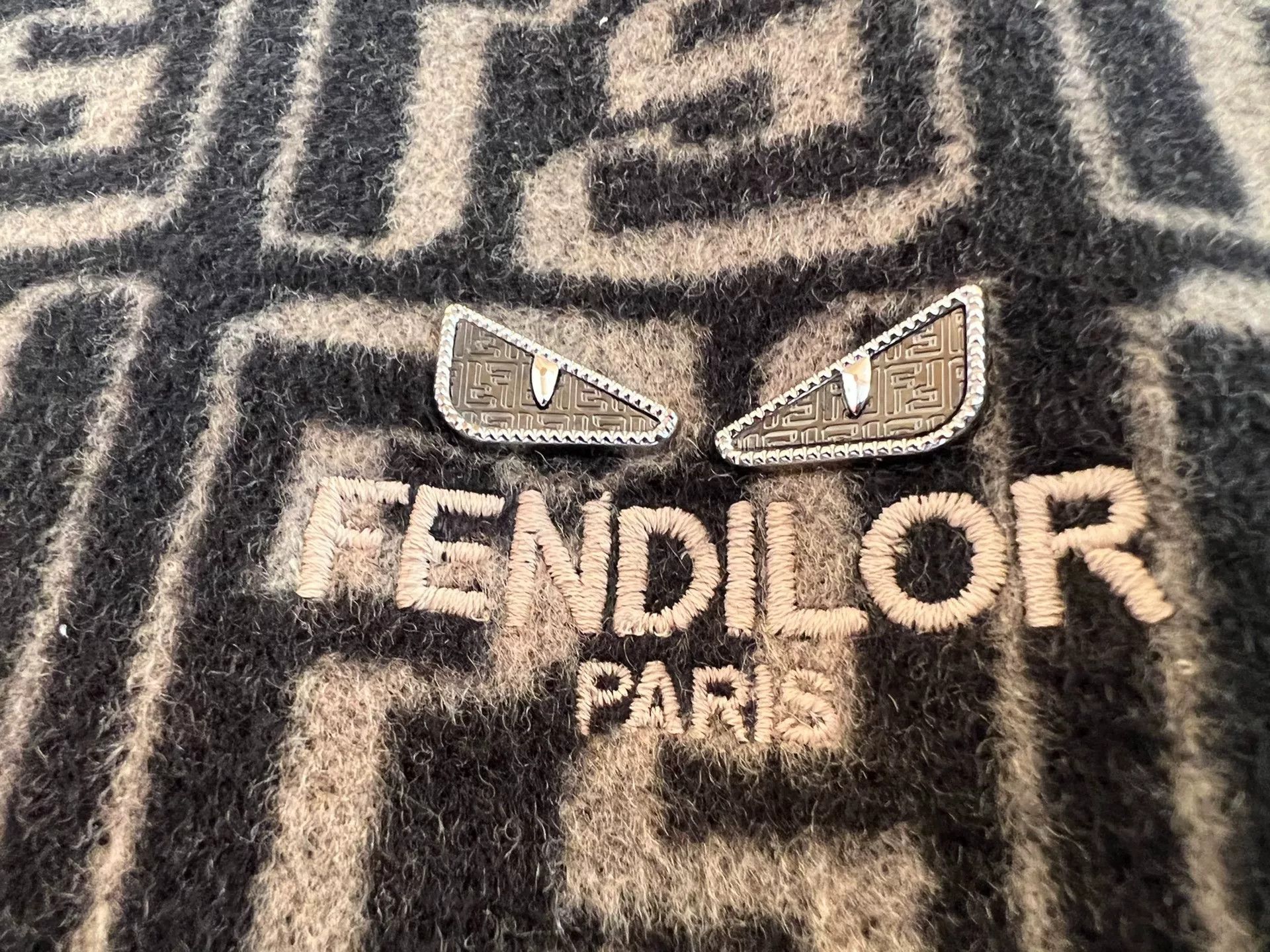 Fendi FENDI LOR FF Logo Wool Coat Size US M / EU 48-50 / 2 - 5 Thumbnail