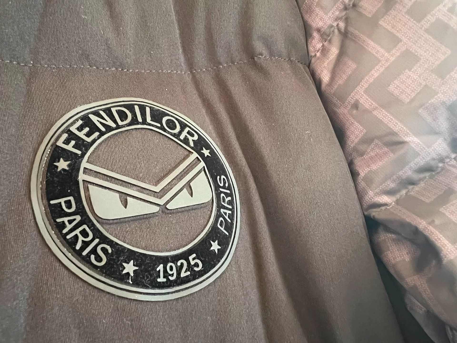 Fendi Fendi LOR FF Logo Men's Down Jacket Size US M / EU 48-50 / 2 - 9 Thumbnail