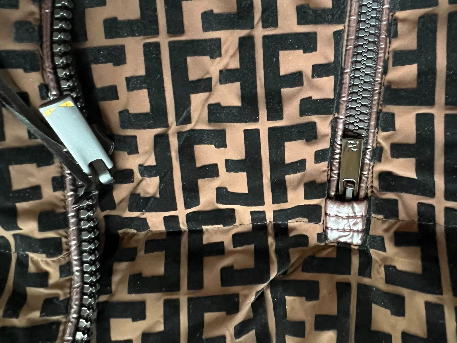 Fendi FENDI LOR Reversible FF Logo Down Vest Size US M / EU 48-50 / 2 - 4 Thumbnail
