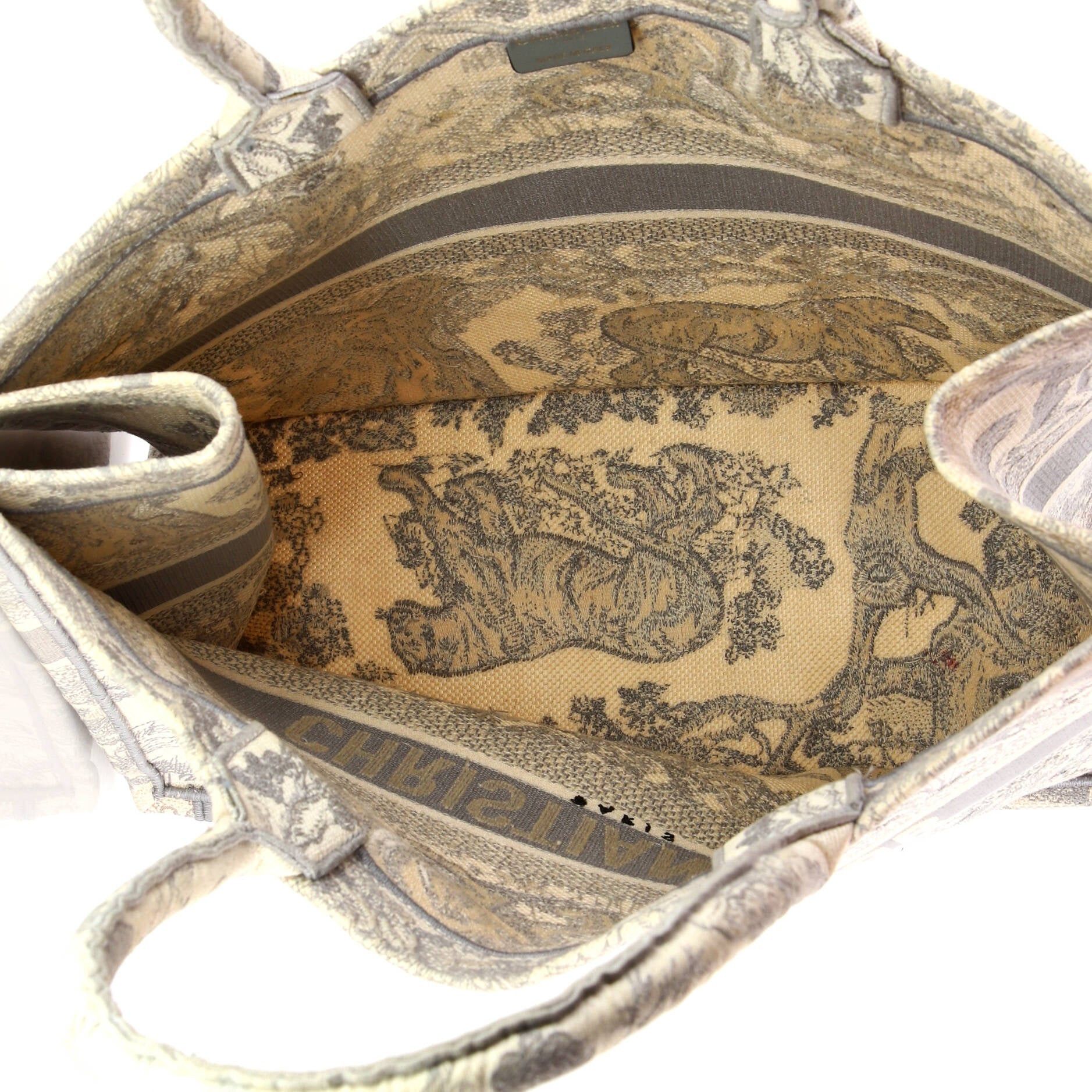Dior Book Tote Size ONE SIZE - 5 Thumbnail