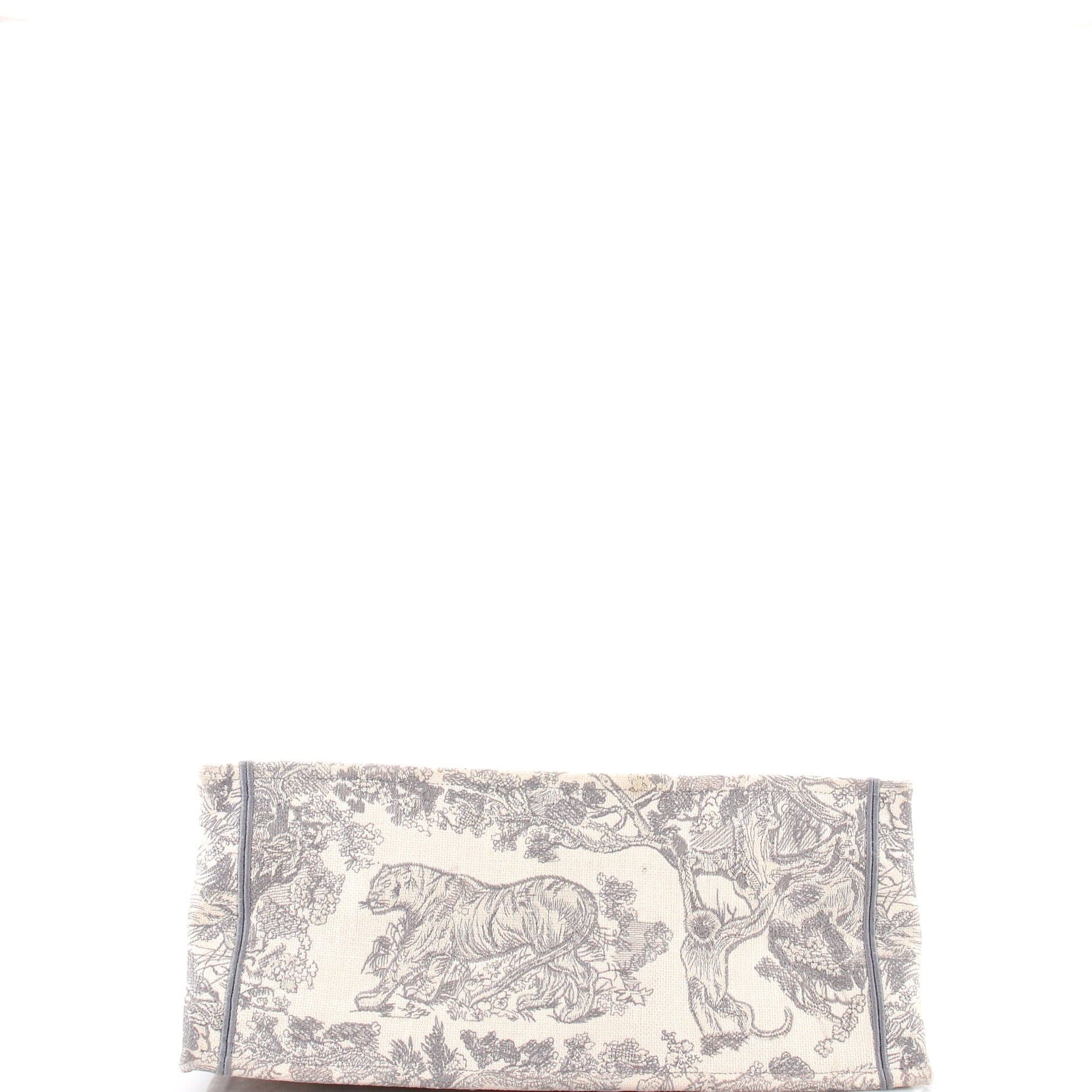 Dior Book Tote Size ONE SIZE - 4 Thumbnail