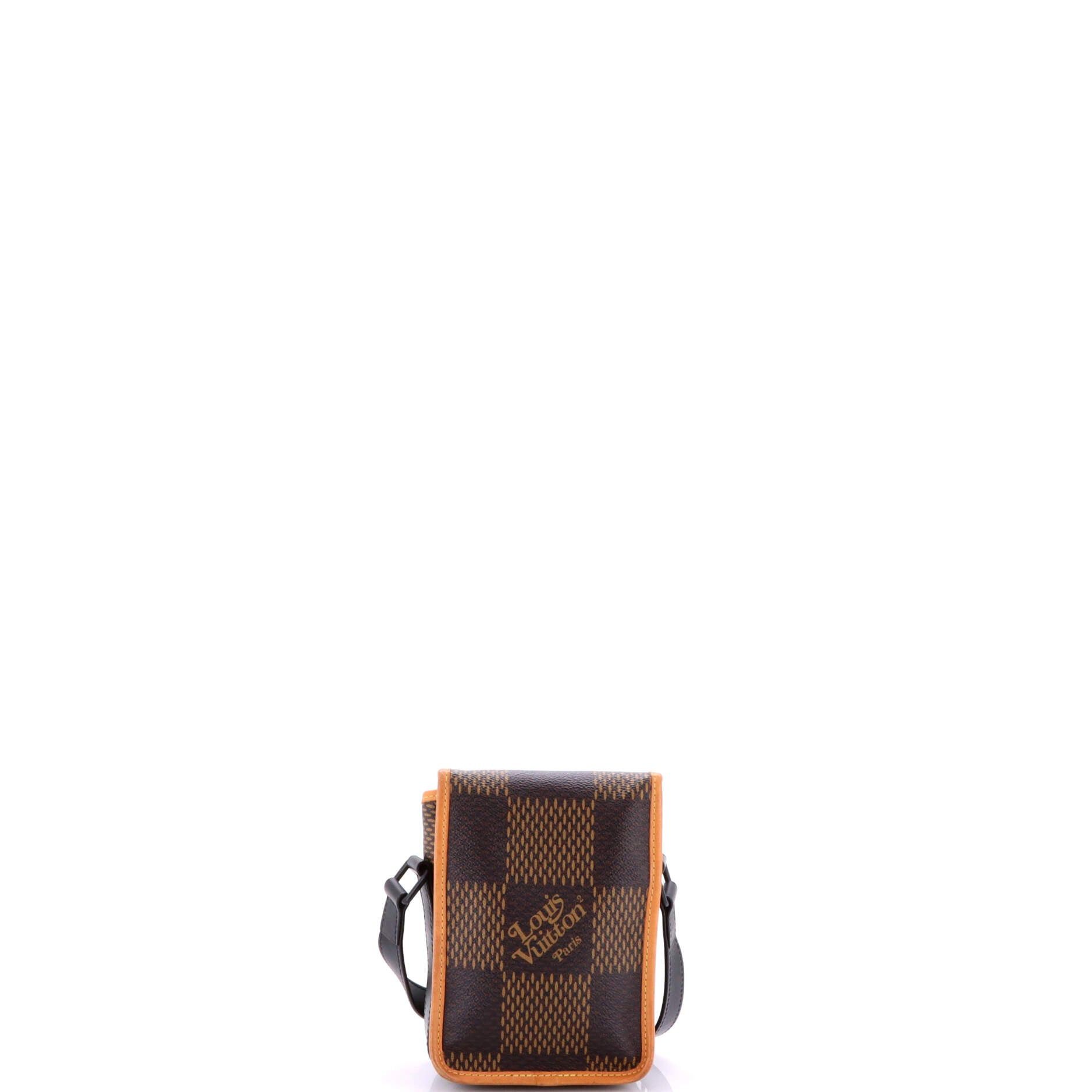 Louis Vuitton Nigo Amazone Messenger Bag Size ONE SIZE - 3 Thumbnail