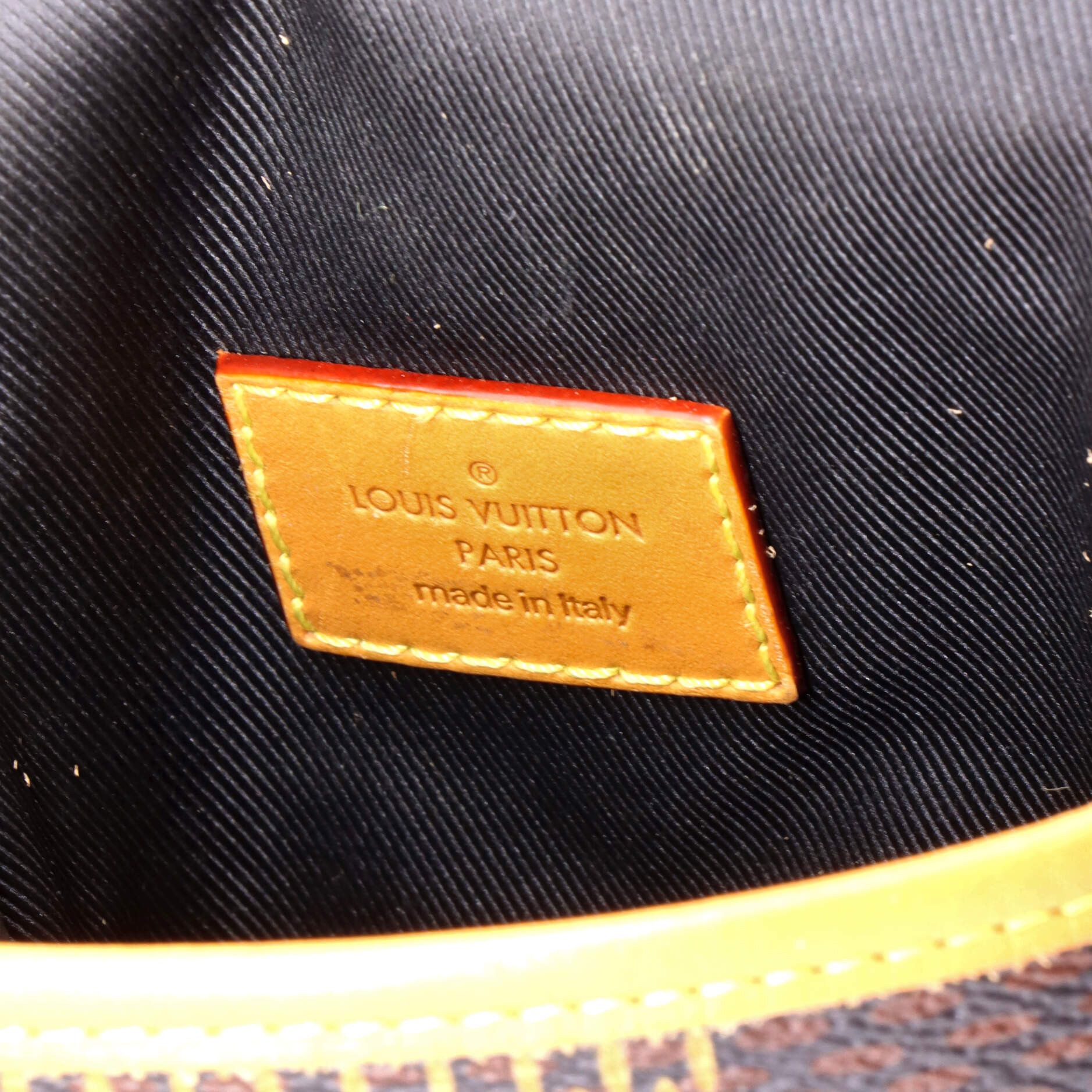 Louis Vuitton Nigo Amazone Messenger Bag Size ONE SIZE - 7 Thumbnail