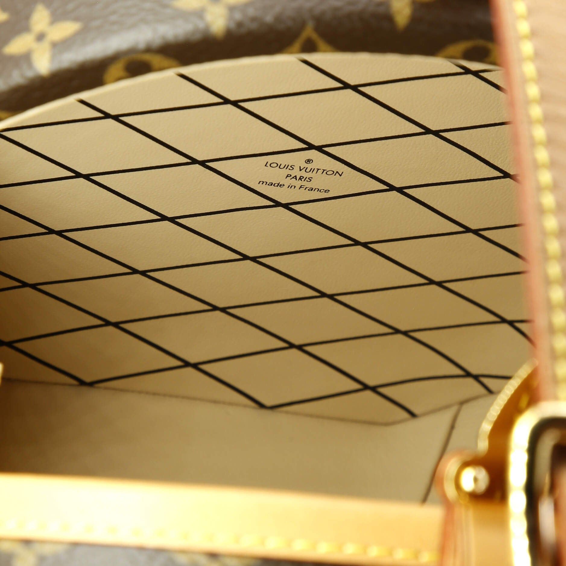Louis Vuitton Petite Boite Chapeau Bag Size ONE SIZE - 6 Thumbnail