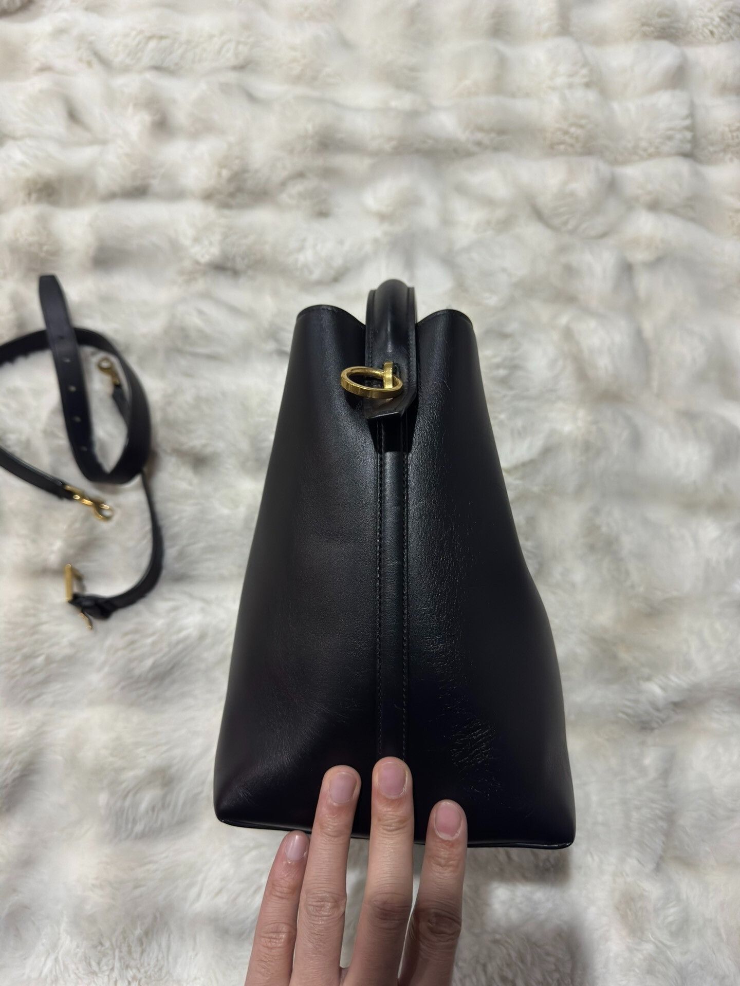 Yves Saint Laurent YSL Le37 Hobo Bag Size ONE SIZE - 3 Thumbnail
