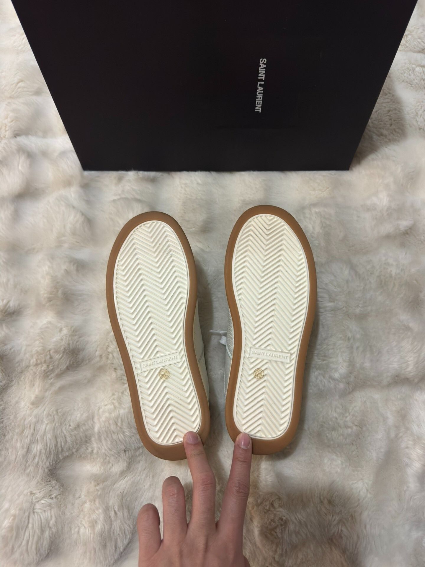 Yves Saint Laurent Saint Laurent SL61 Women's White Sneakers Size US 6.5 / IT 36.5 - 5 Thumbnail
