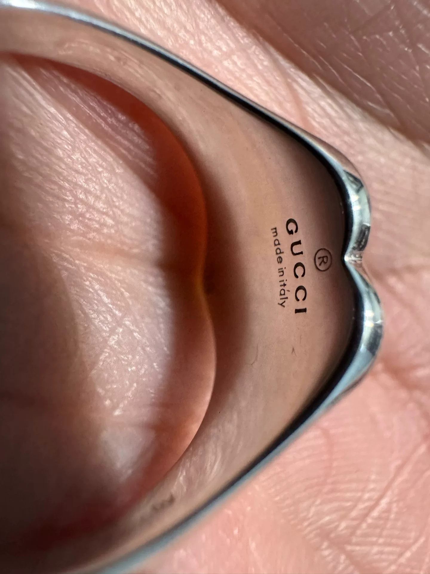 Gucci Gucci Red Heart Ring Size ONE SIZE - 7 Thumbnail