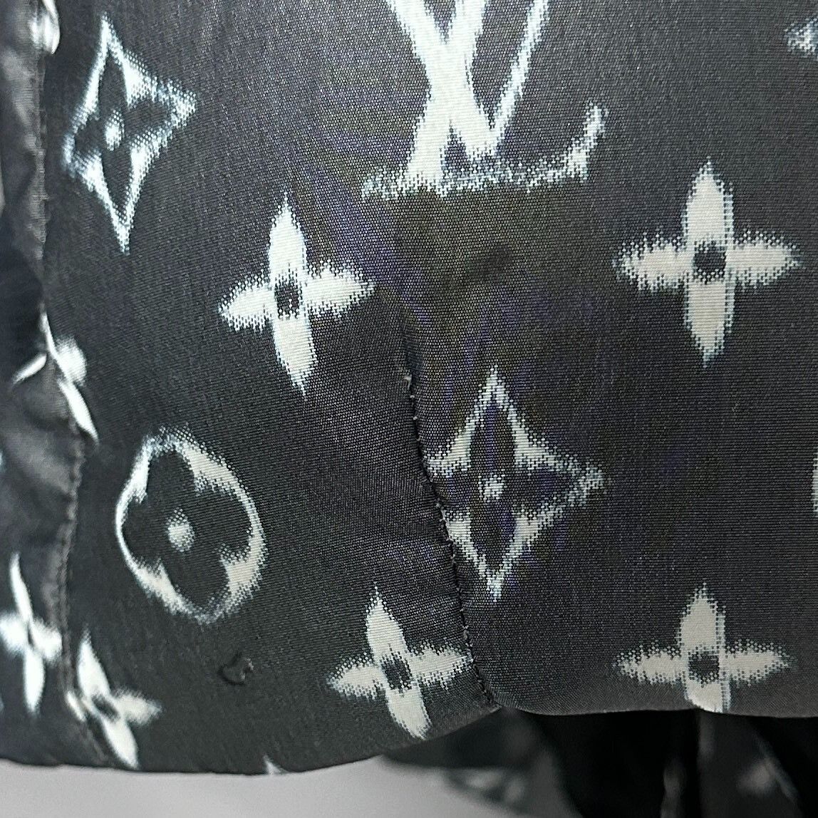 Louis Vuitton Louis Vuitton Monogram Down Jacket Size US XXS / EU 40 - 7 Thumbnail