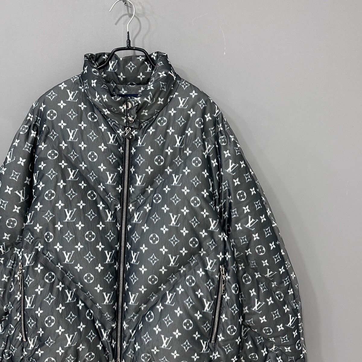 Louis Vuitton Louis Vuitton Monogram Down Jacket Size US XXS / EU 40 - 2 Thumbnail