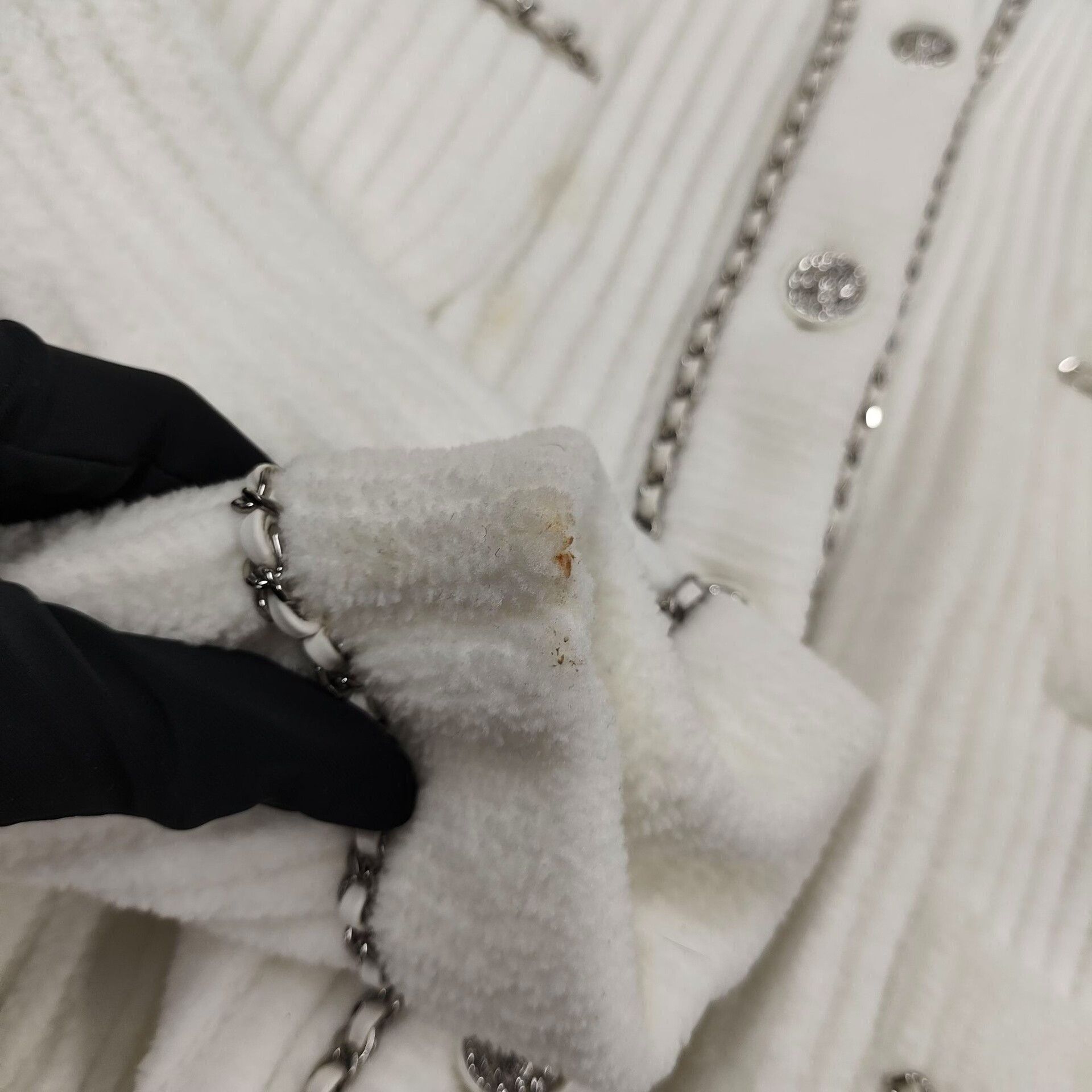 Chanel Chanel 22B White Corduroy Chain Trim Coat Size XXS / US 00 / IT 34 - 8 Thumbnail