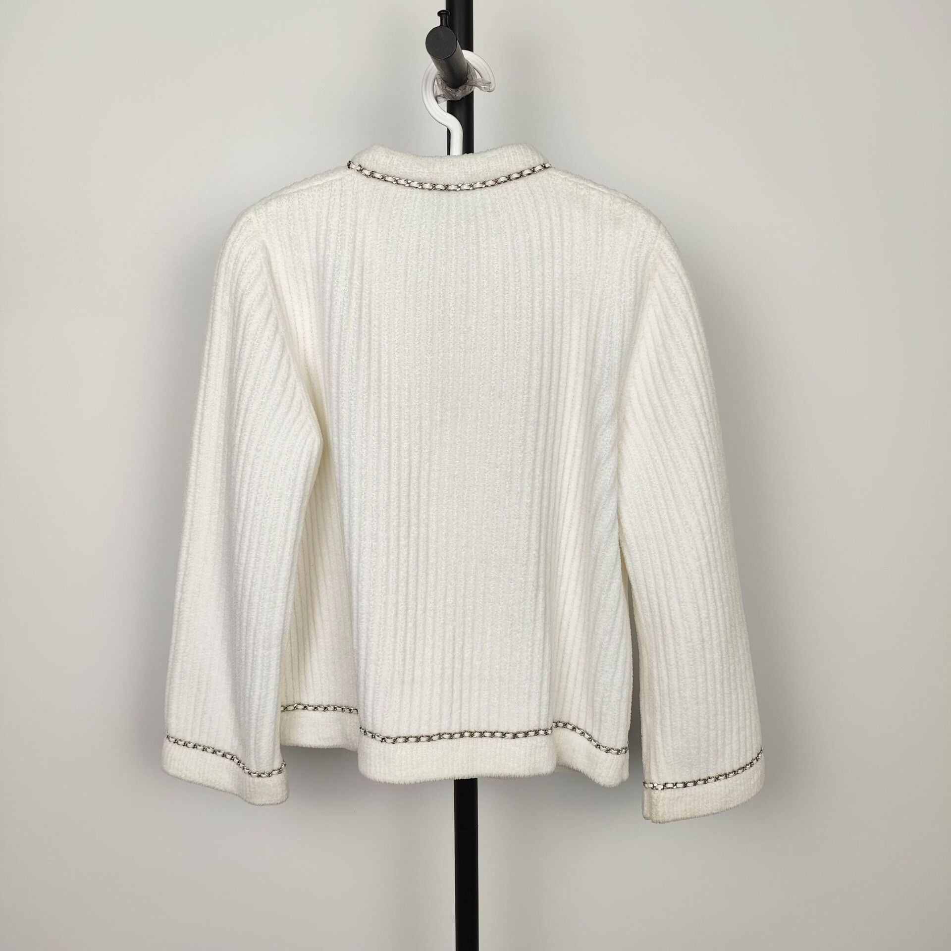 Chanel Chanel 22B White Corduroy Chain Trim Coat Size XXS / US 00 / IT 34 - 2 Thumbnail