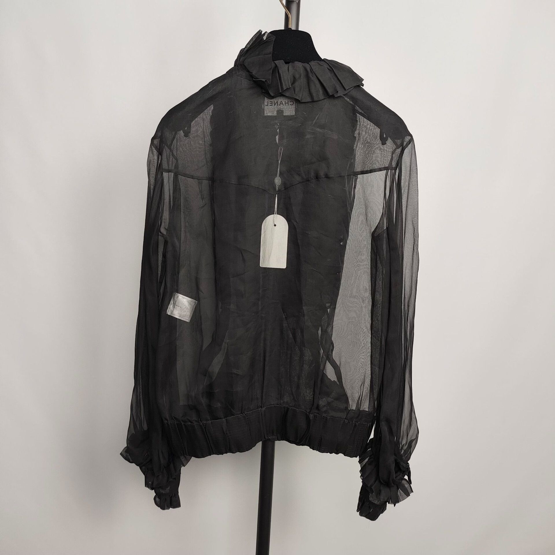 Chanel Chanel Silk Bud Design Jacket Size XS / US 0-2 / IT 36-38 - 2 Thumbnail