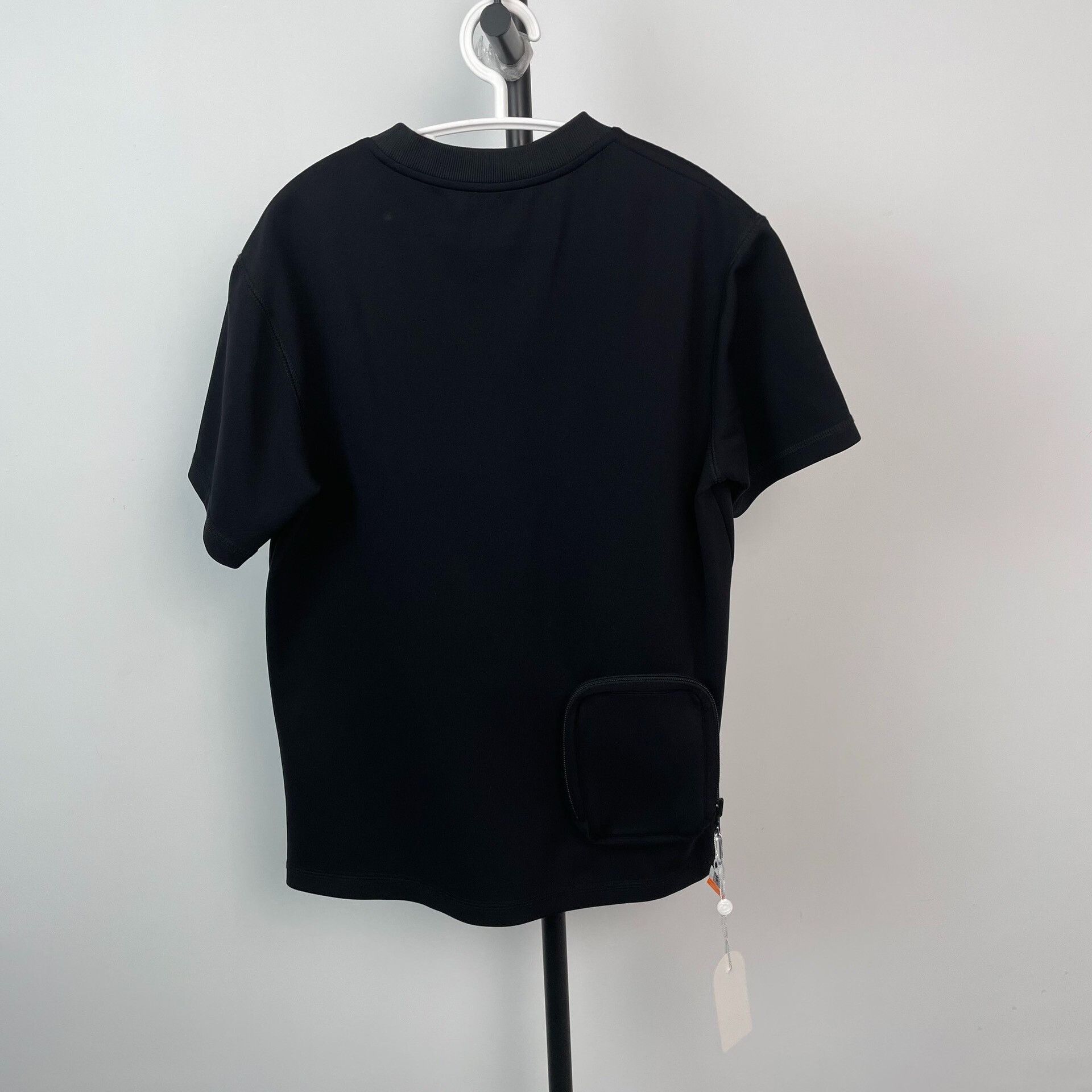 Louis Vuitton Louis Vuitton 2054 Heat-Sensitive Pocket T-Shirt M Size US M / EU 48-50 / 2 - 2 Thumbnail