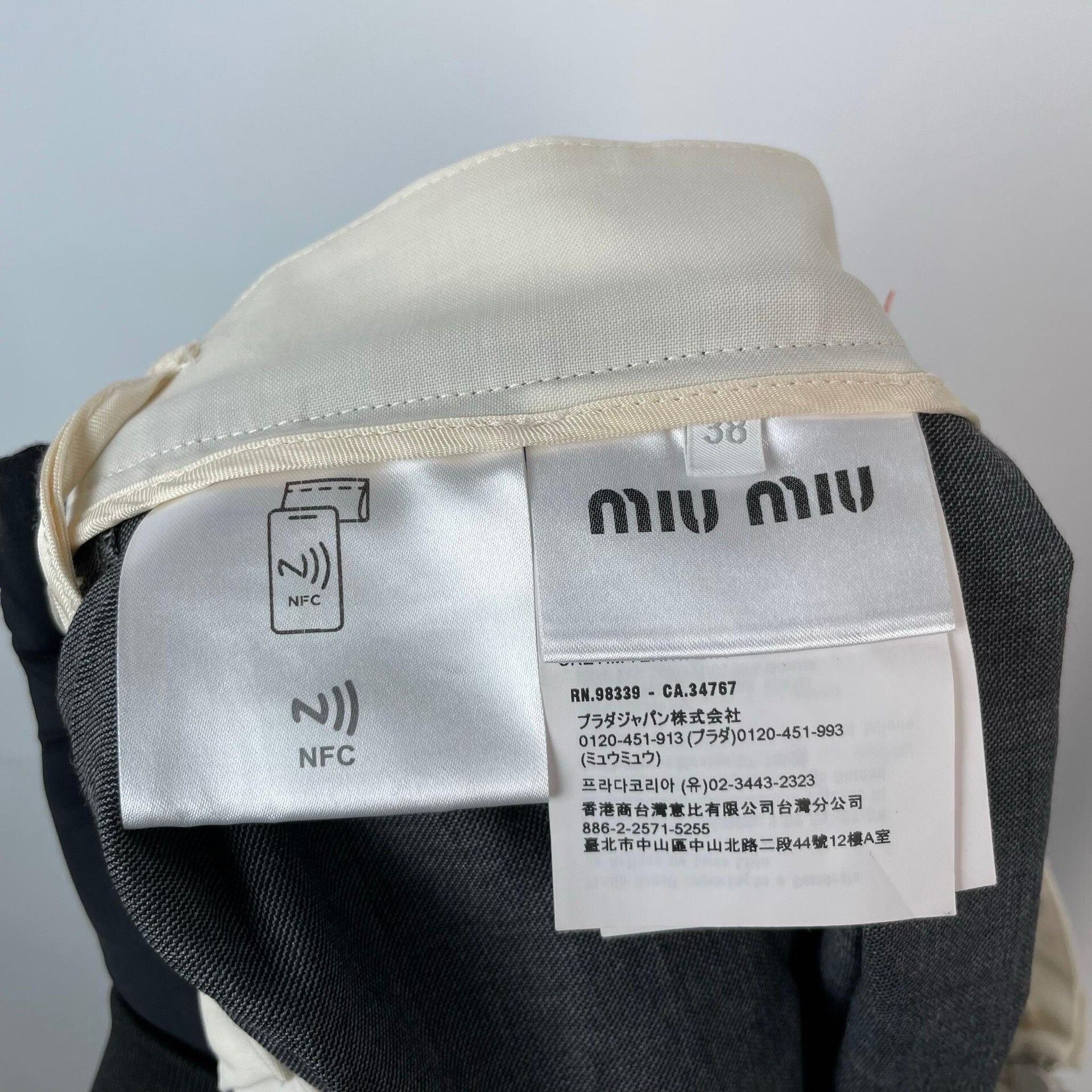 Miu Miu Miumiu Gray Preppy Letter Embroidery Pleated Skirt Size 38" / US 16 / IT 52 - 5 Thumbnail