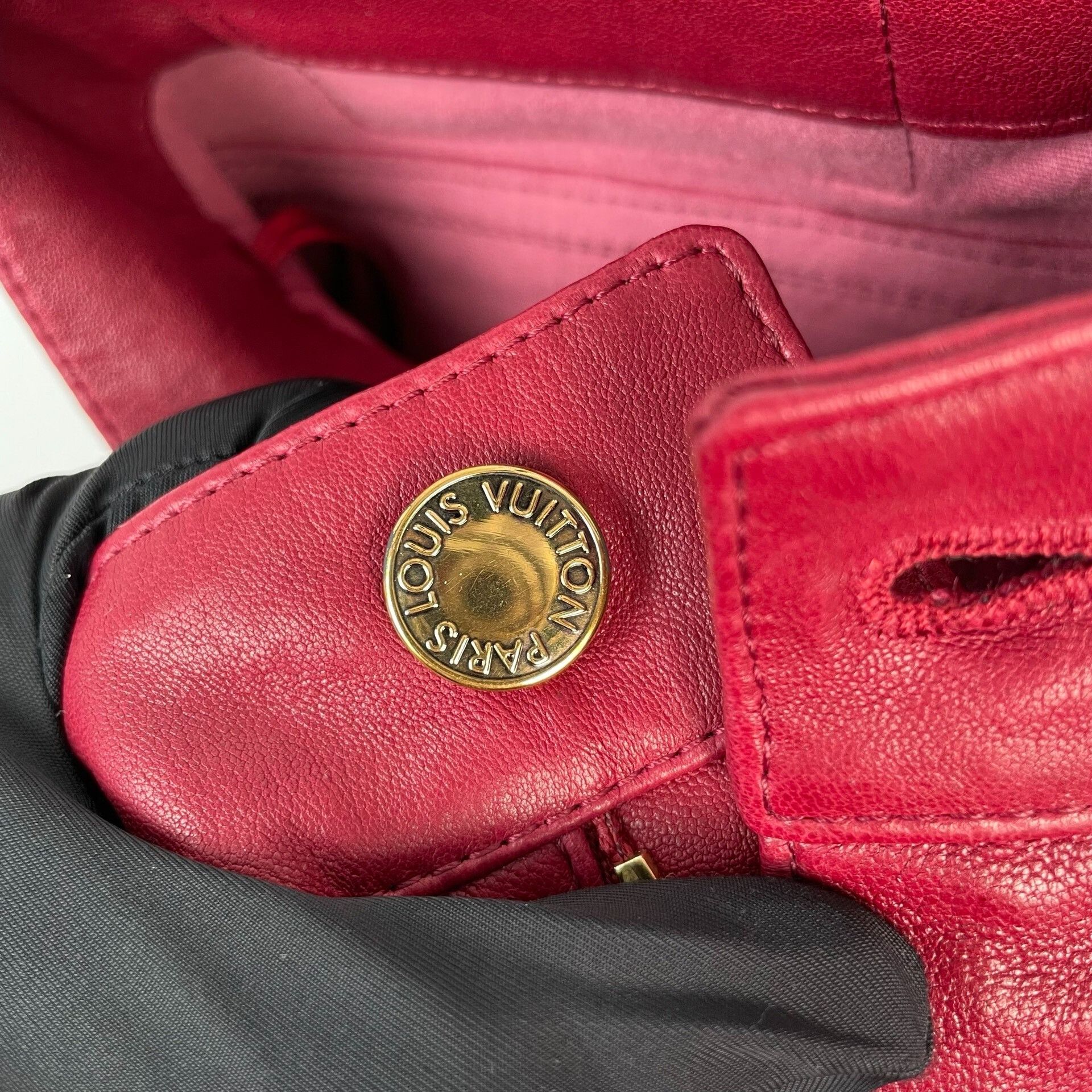 Louis Vuitton Louis Vuitton Red Long Gold Zip Leather Pants Size 34" / US 12 / IT 48 - 3 Thumbnail